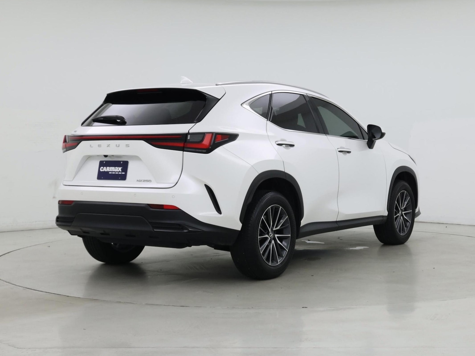 2024 Lexus NX 250 - Photo 9