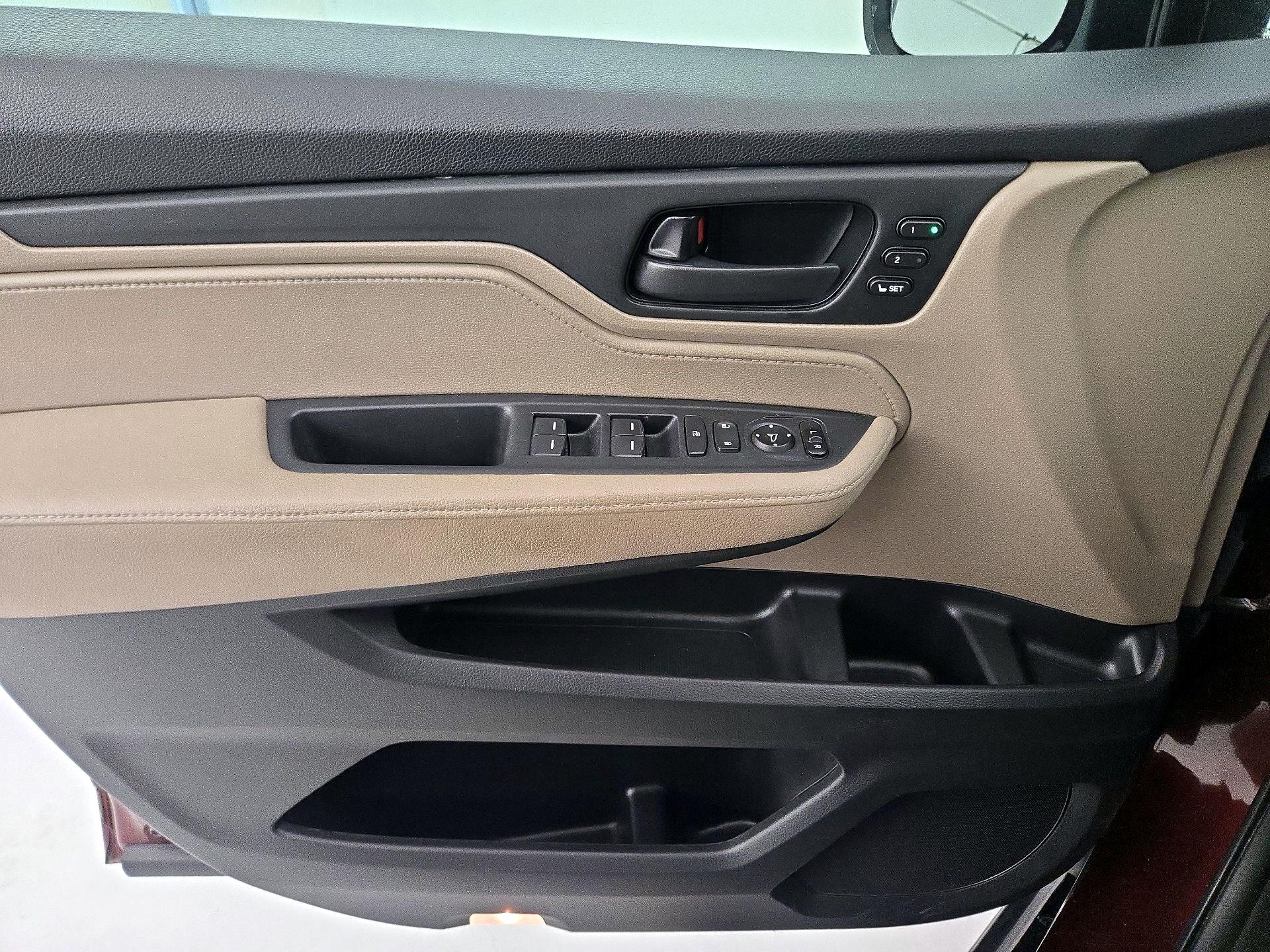 Thumbnail: 2020 Honda Odyssey - 12