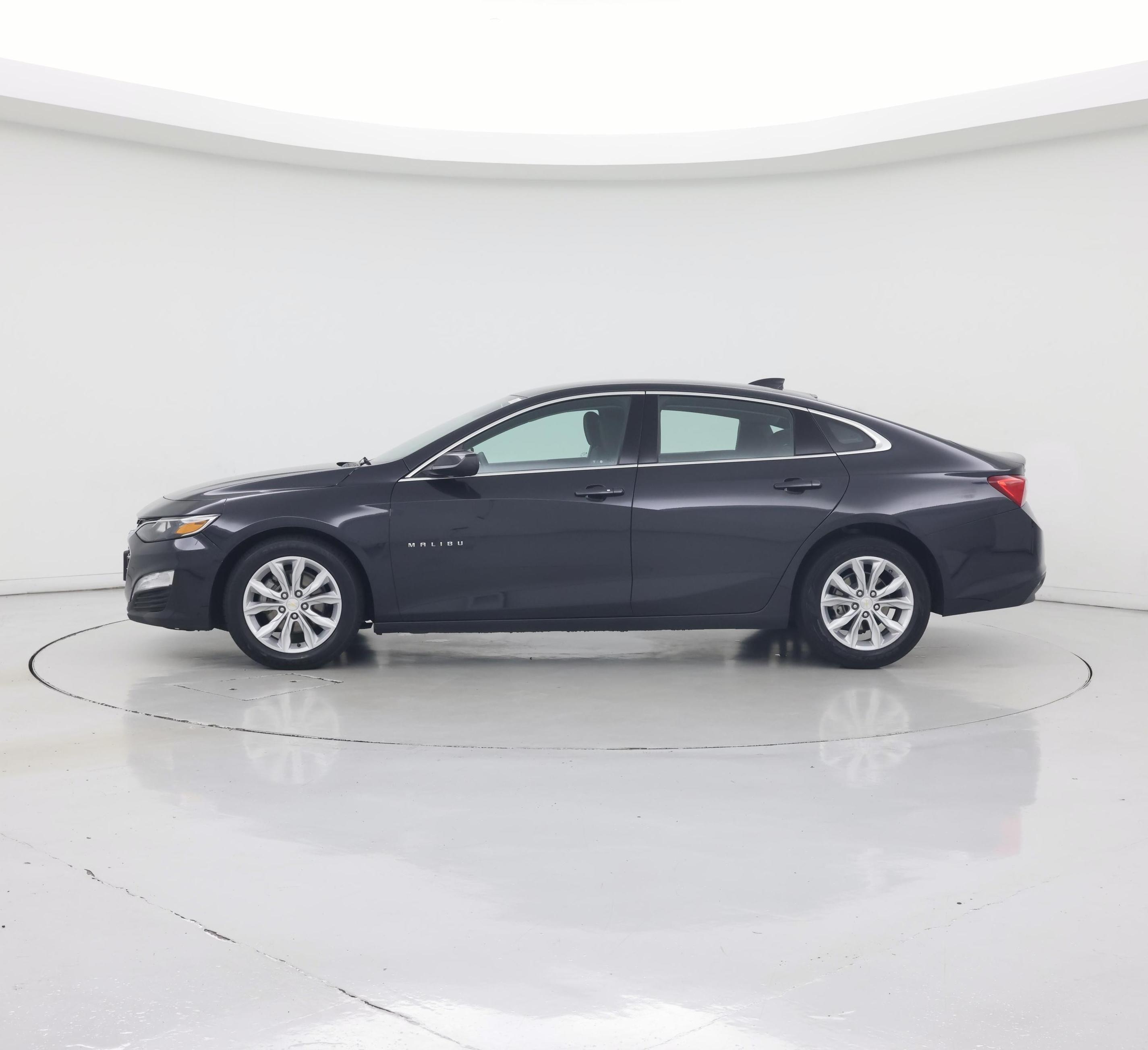 Thumbnail: 2023 Chevrolet Malibu - 3