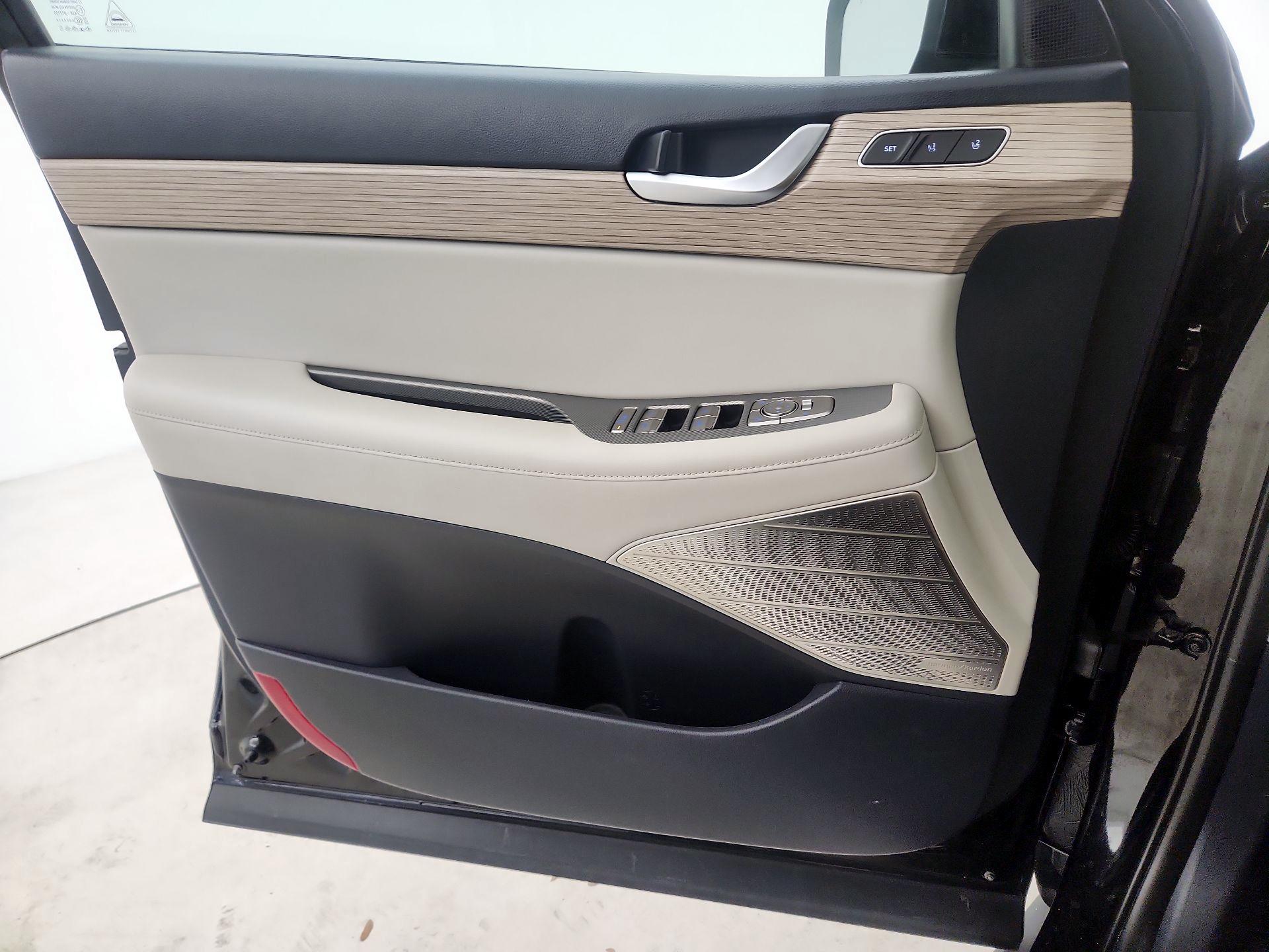 Thumbnail: 2022 Hyundai Palisade - 12