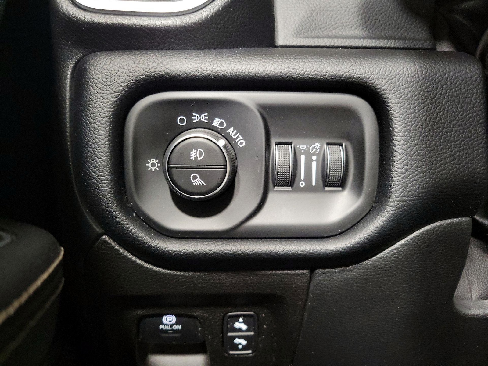 2021 RAM Ram 1500 Pickup Laramie - Photo 14