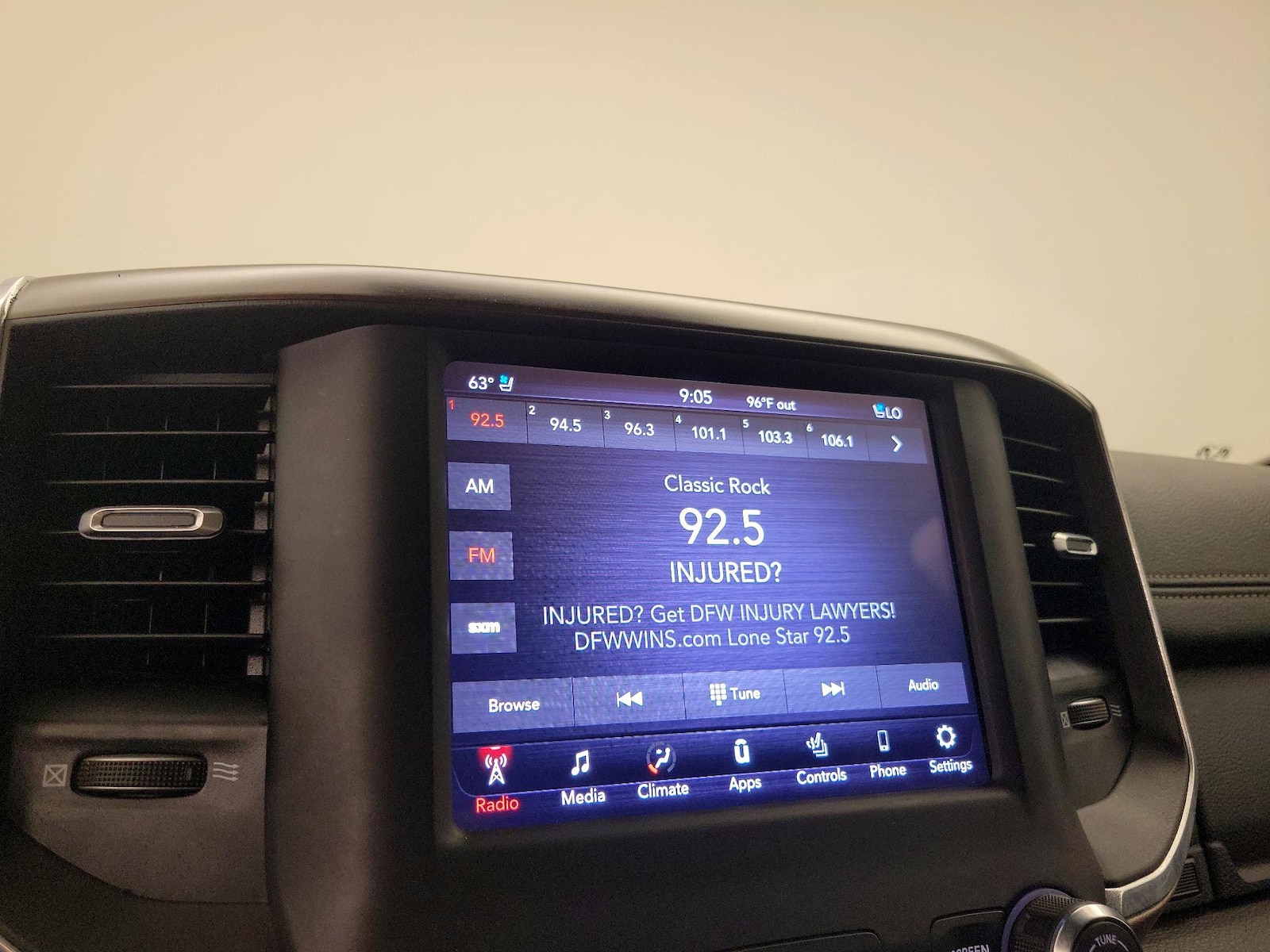 2021 RAM Ram 1500 Pickup Laramie - Photo 16