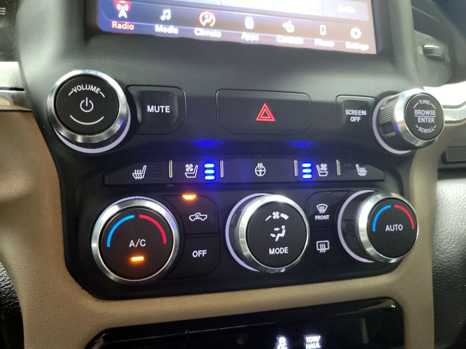 2021 RAM Ram 1500 Pickup Laramie - Photo 17