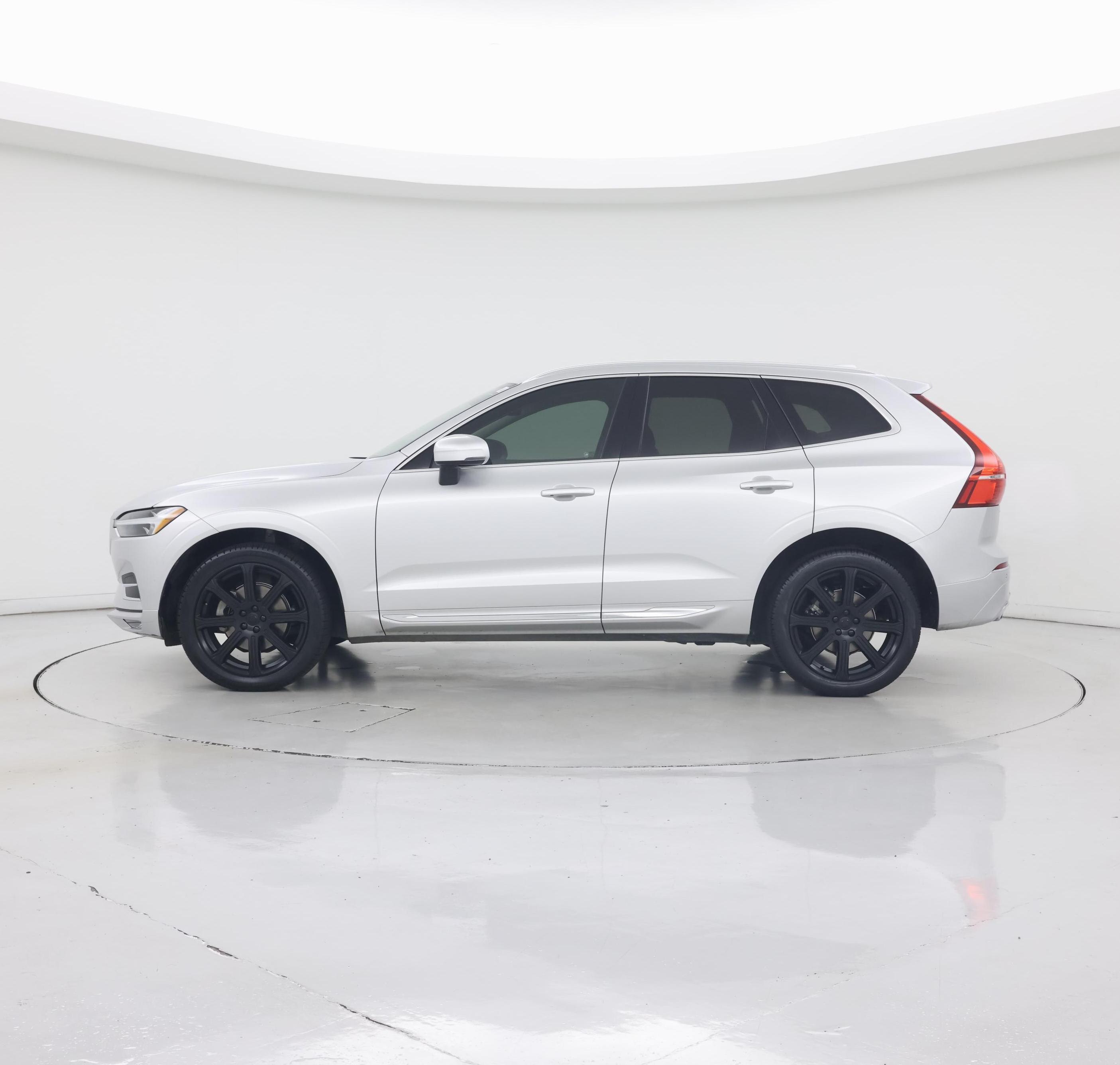 Thumbnail: 2021 Volvo XC60 - 3