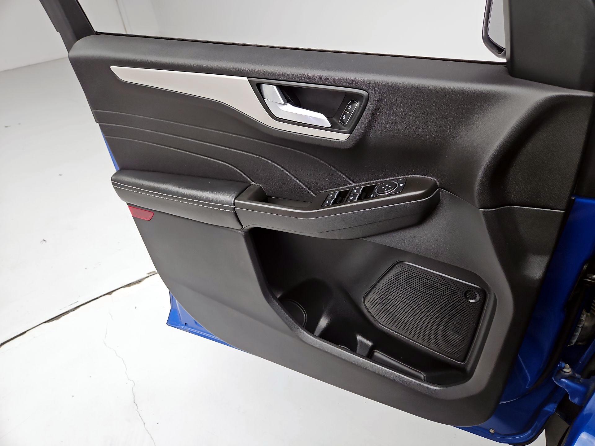 Thumbnail: 2021 Ford Escape - 12