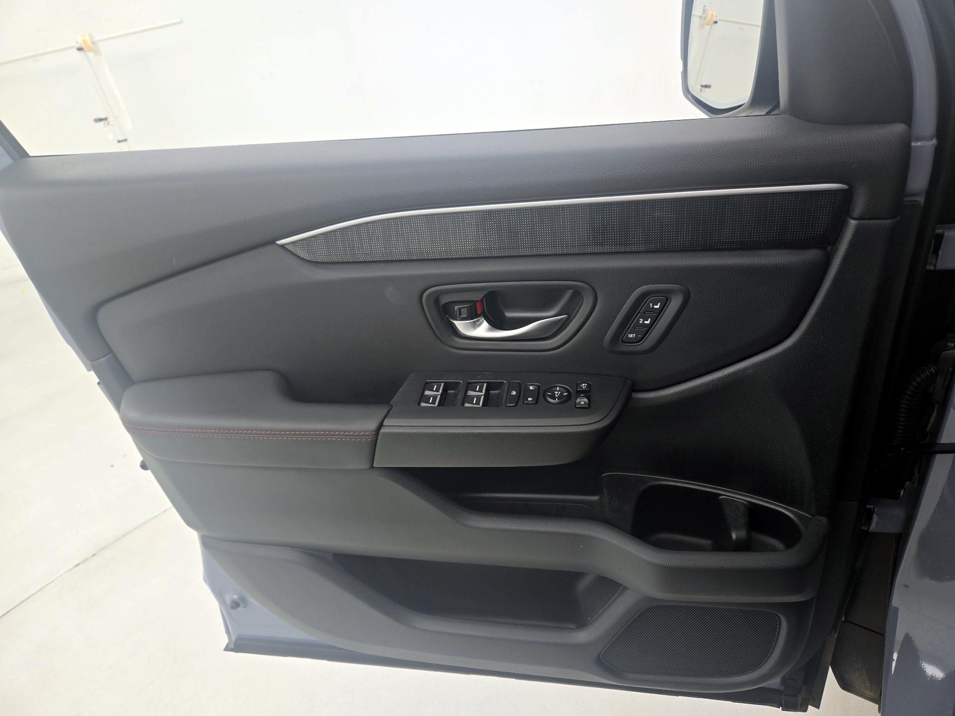 Thumbnail: 2025 Honda Pilot - 12