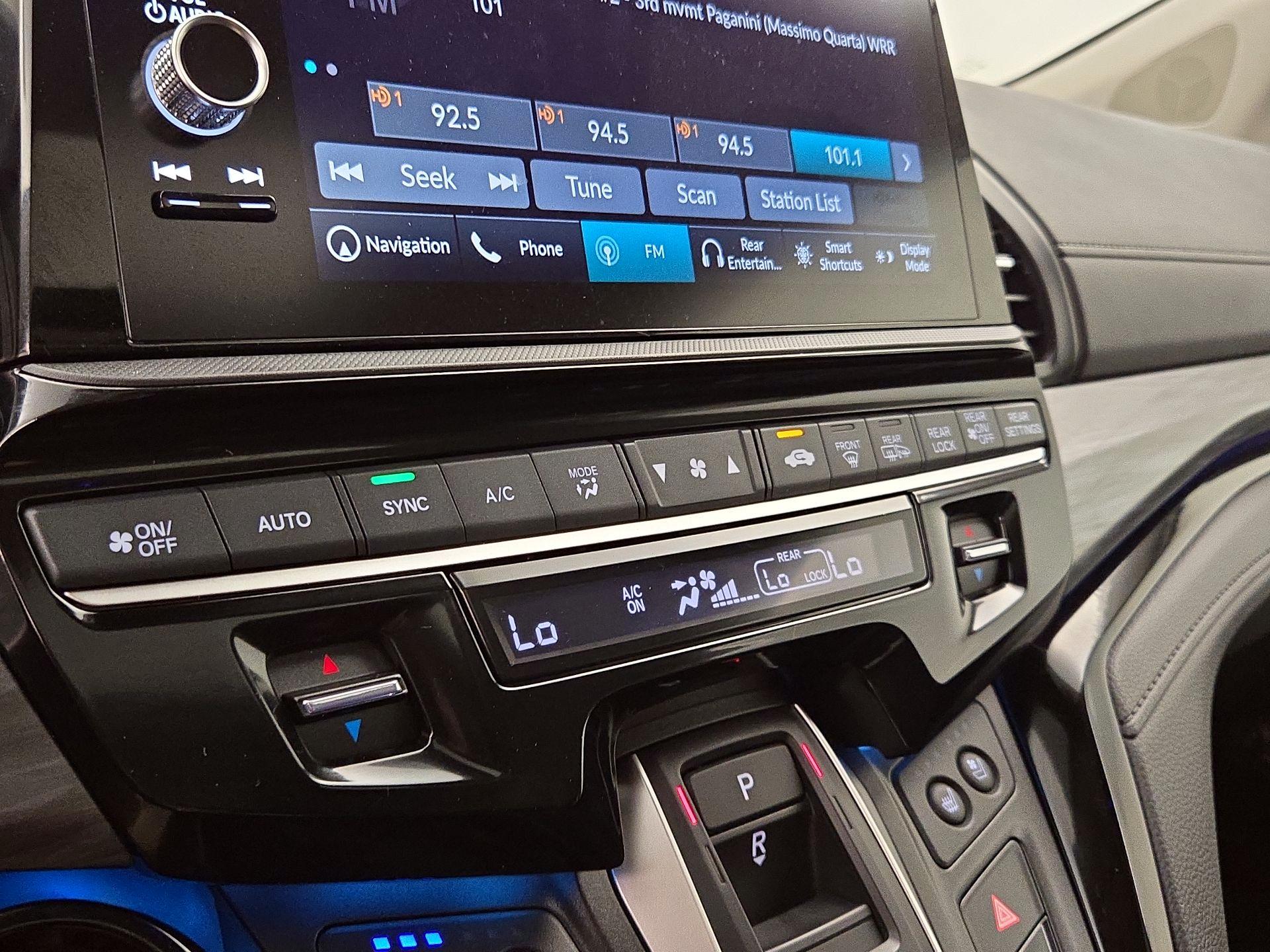 Thumbnail: 2026 Honda Odyssey - 17