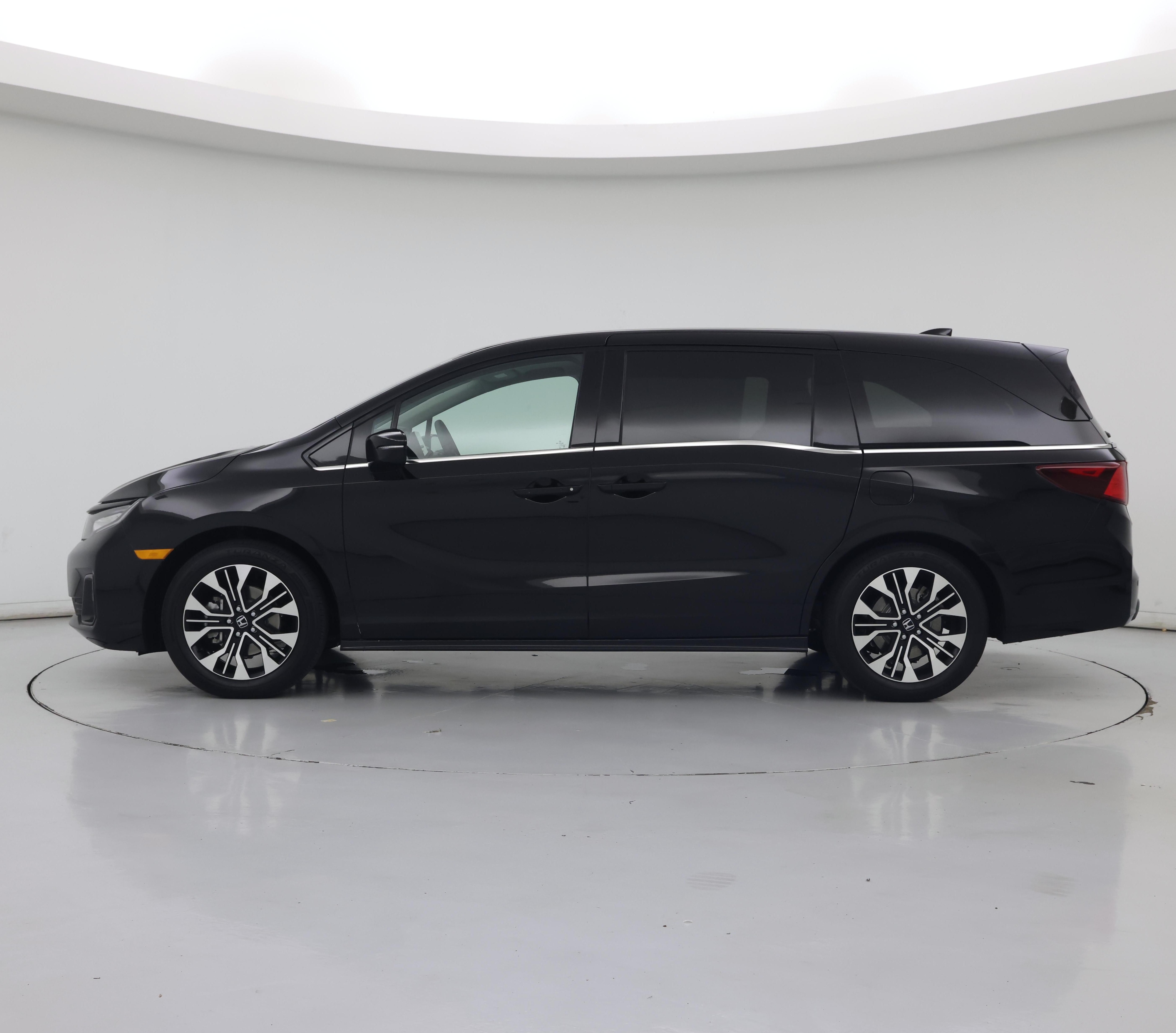 Thumbnail: 2026 Honda Odyssey - 3