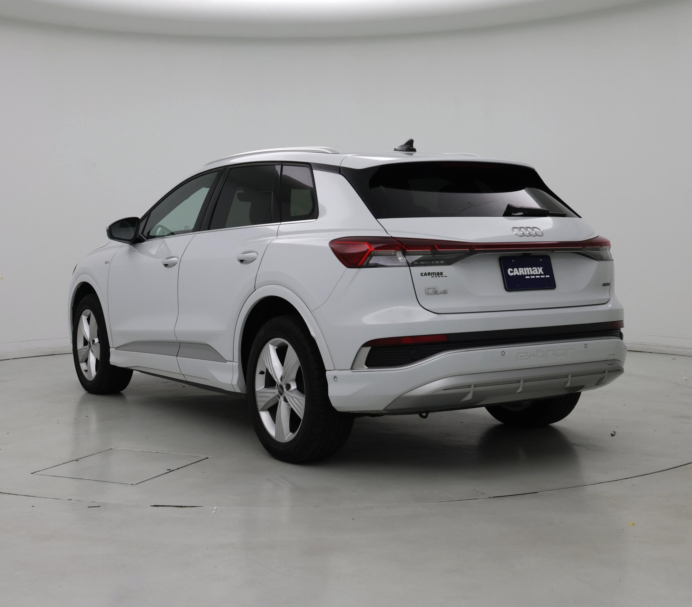 Thumbnail: 2024 Audi Q4 e-tron - 2