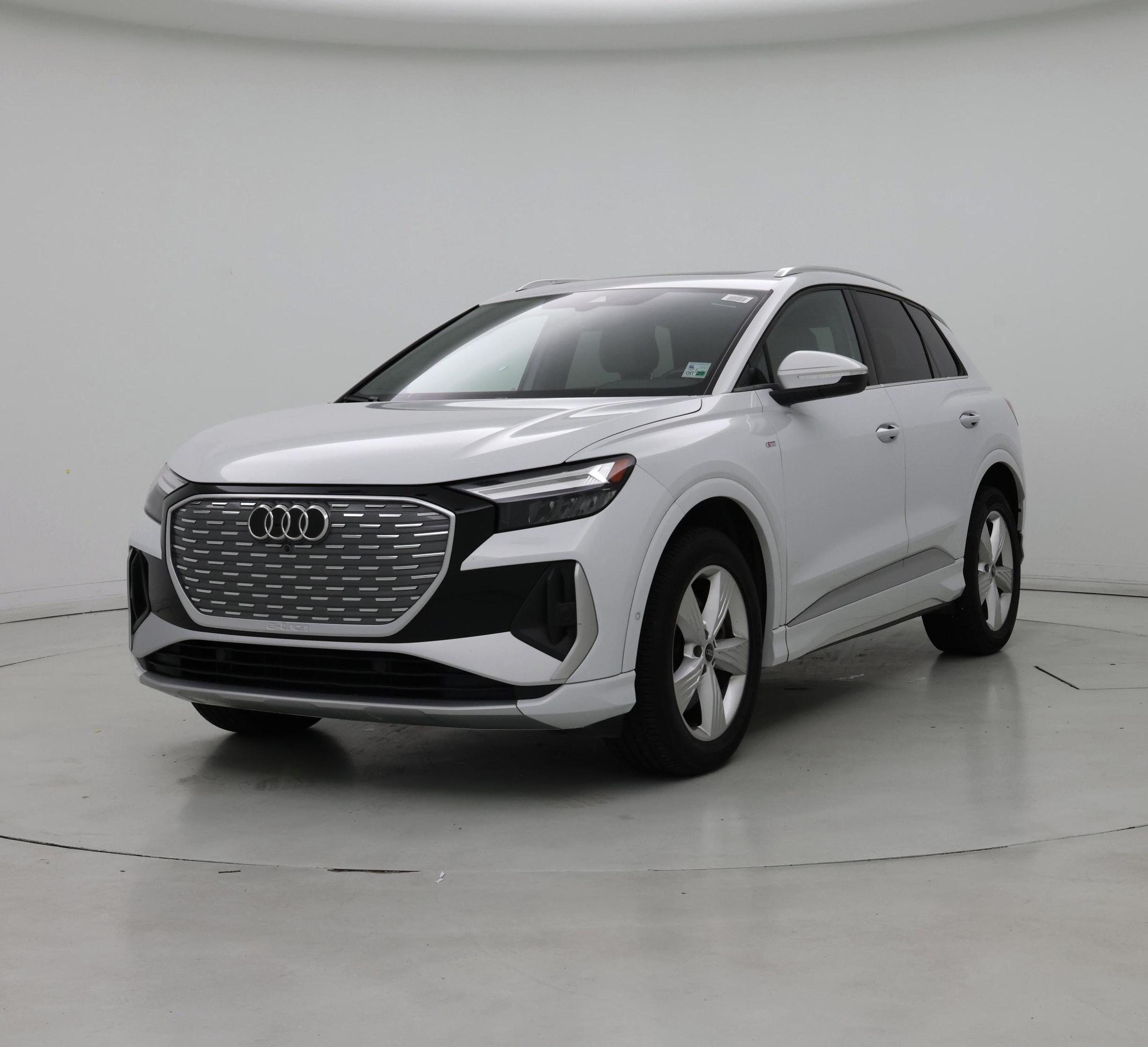 Thumbnail: 2024 Audi Q4 e-tron - 4