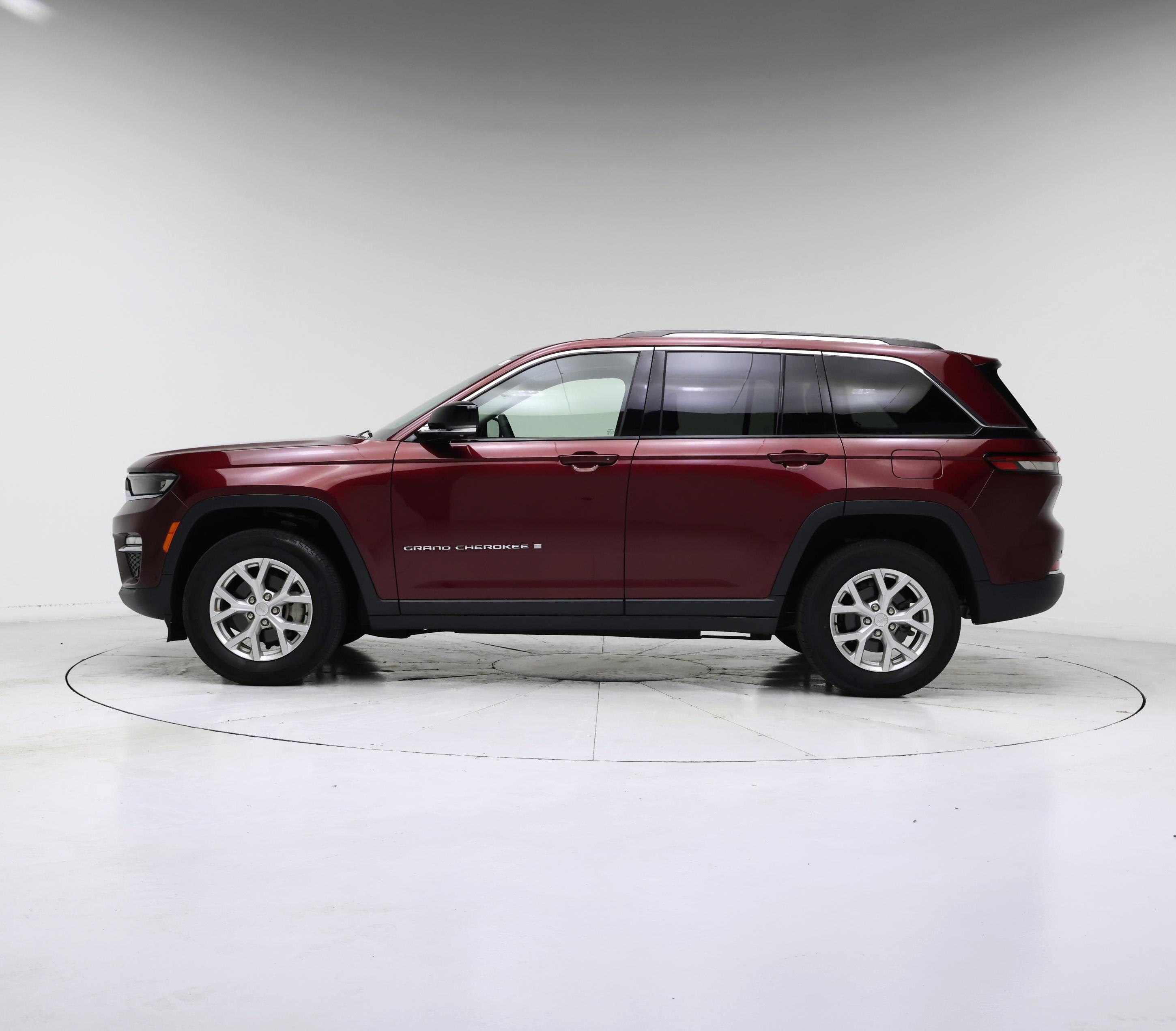 Thumbnail: 2023 Jeep Grand Cherokee - 3