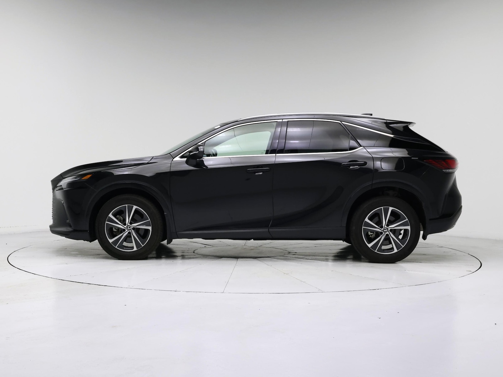 2023 Lexus RX 350 - Photo 4