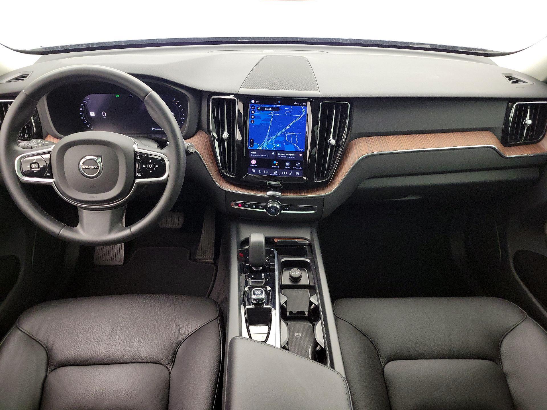 Thumbnail: 2023 Volvo XC60 - 9