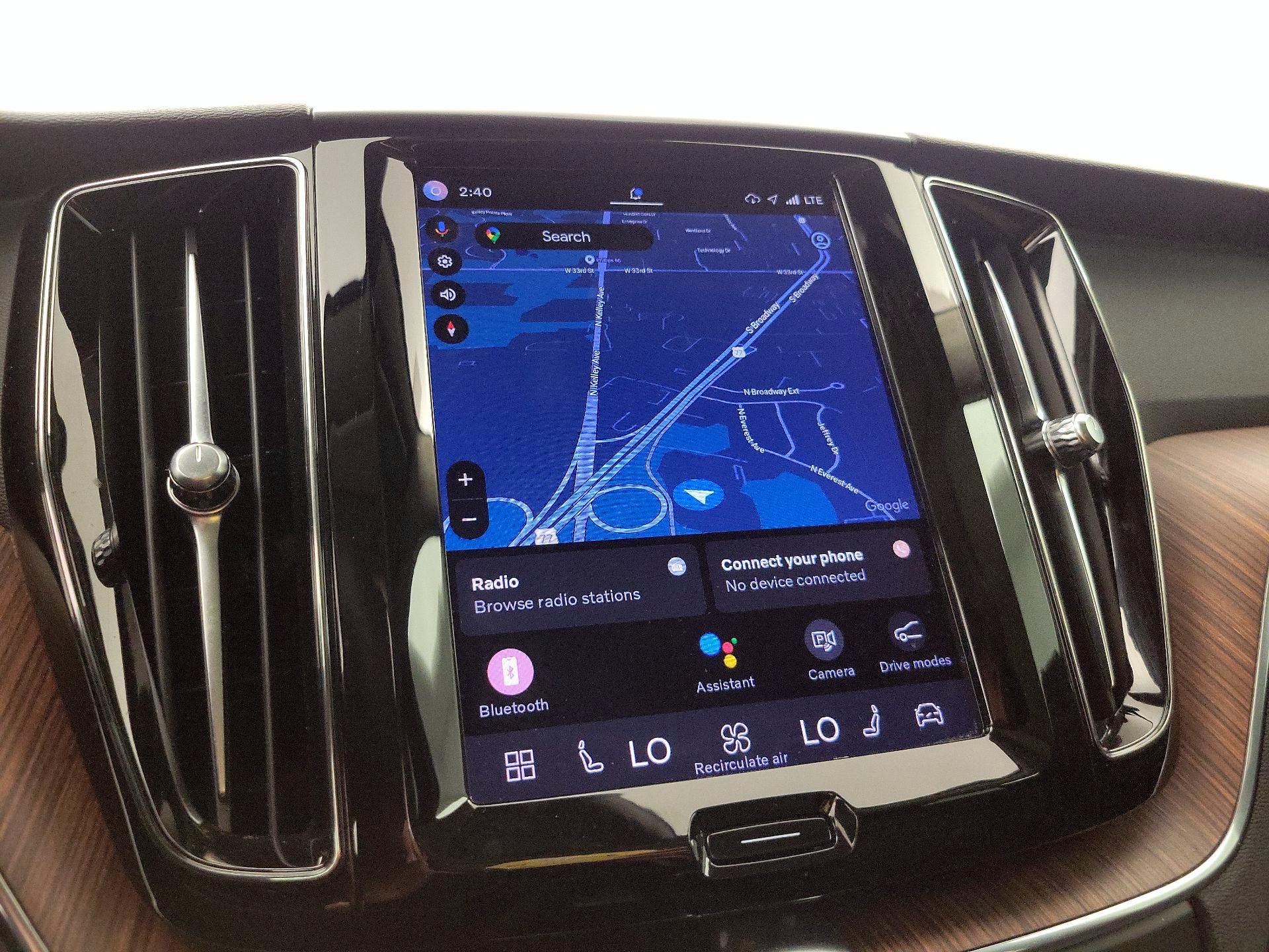 Thumbnail: 2023 Volvo XC60 - 14