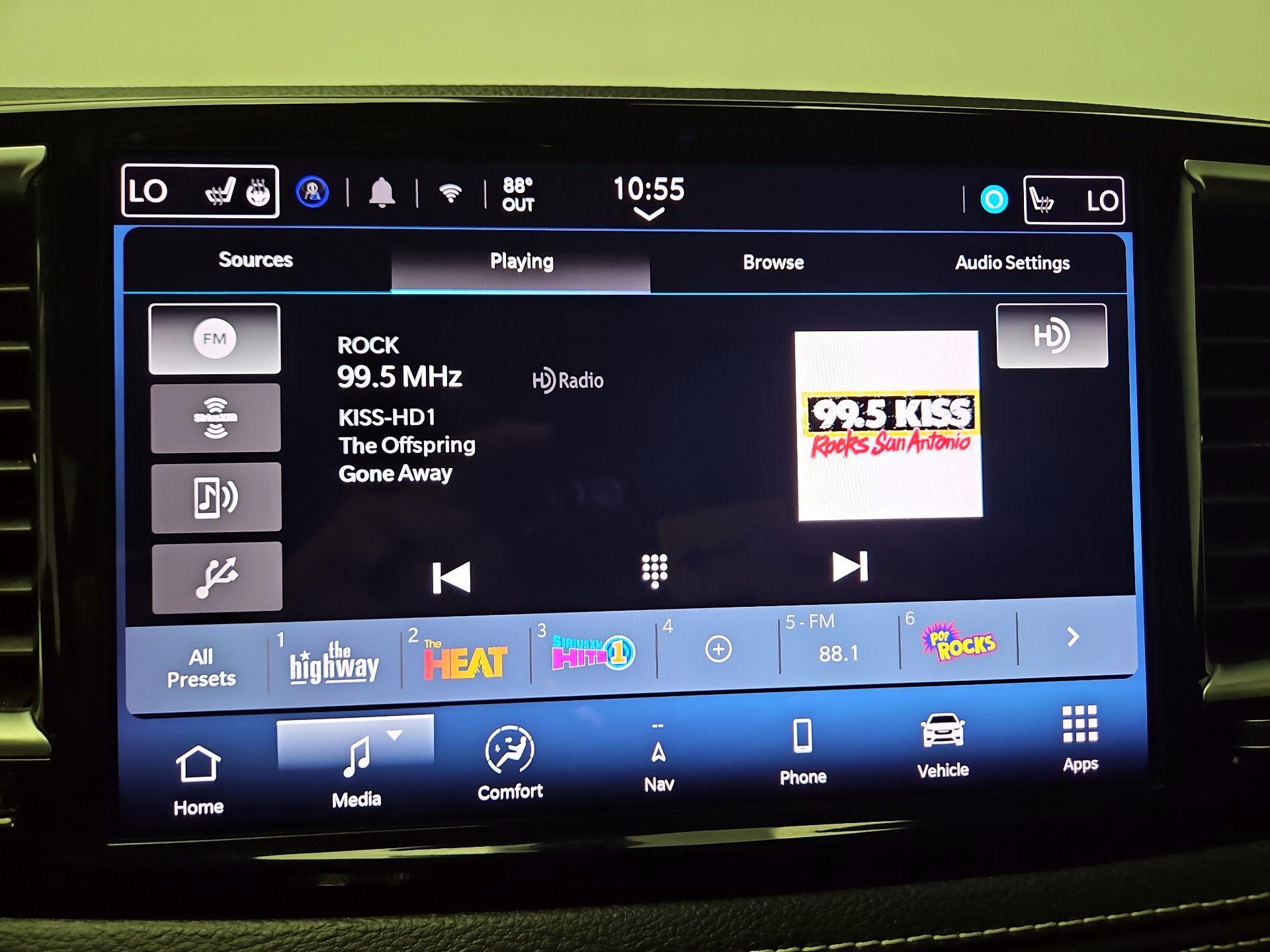 Thumbnail: 2025 Chrysler Pacifica - 16