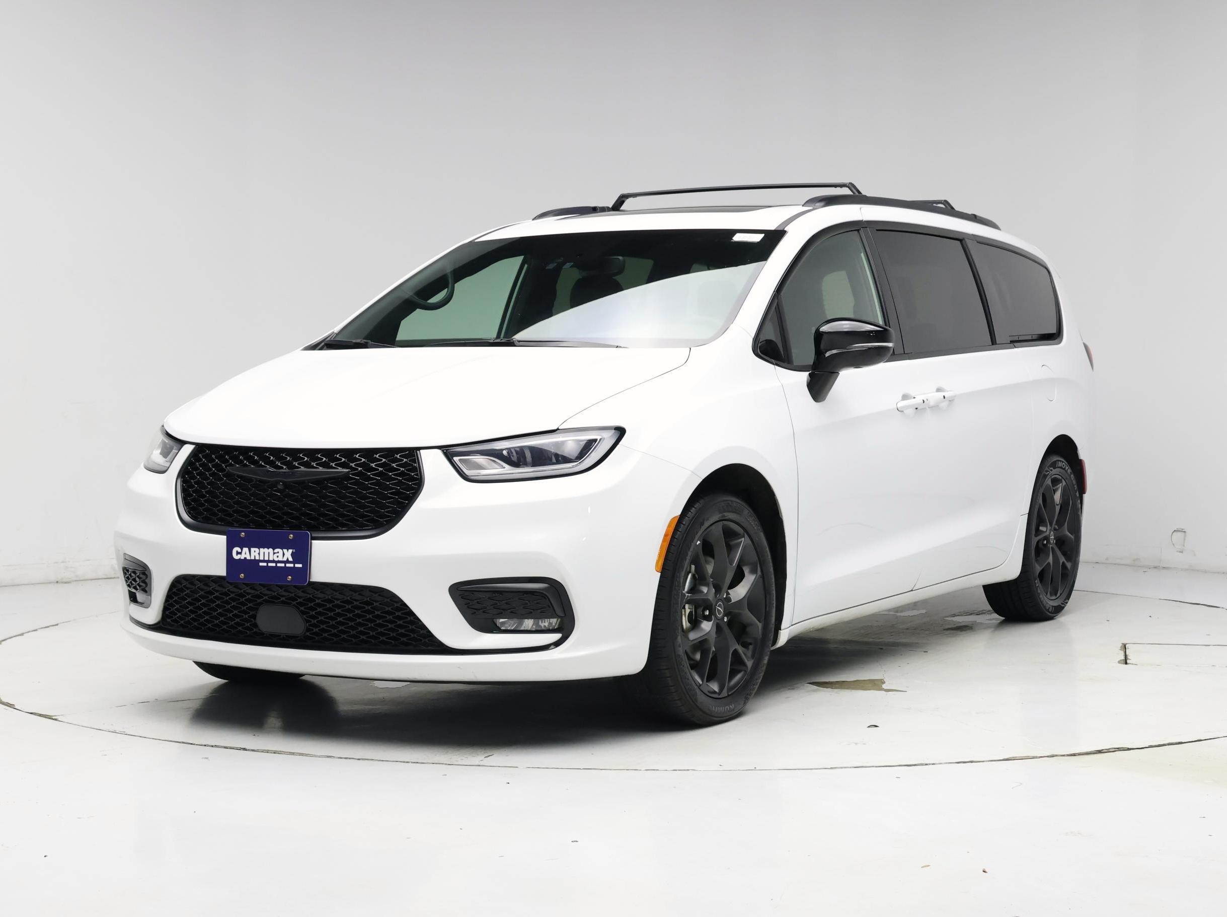Thumbnail: 2025 Chrysler Pacifica - 4