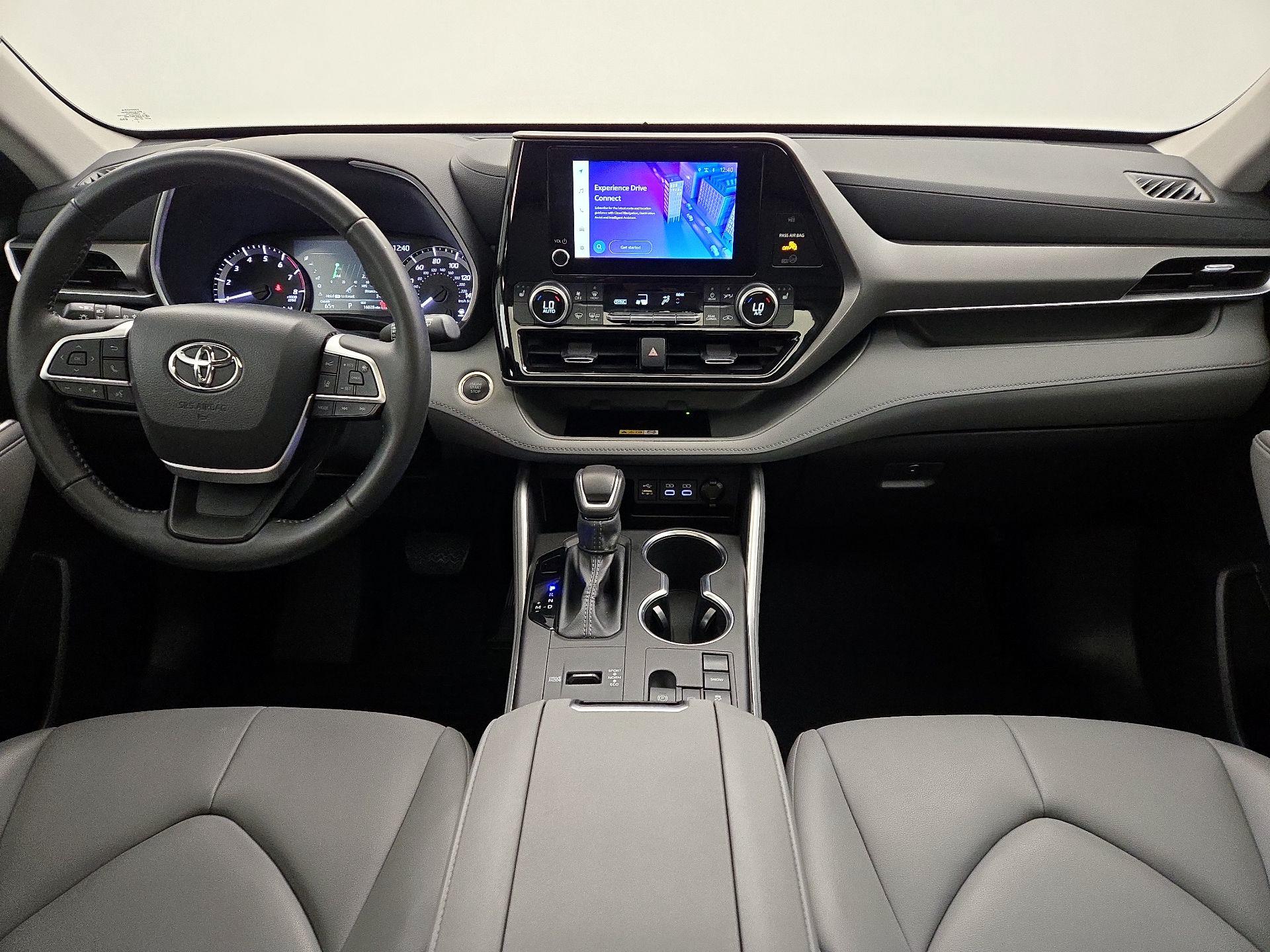 Thumbnail: 2024 Toyota Highlander - 9