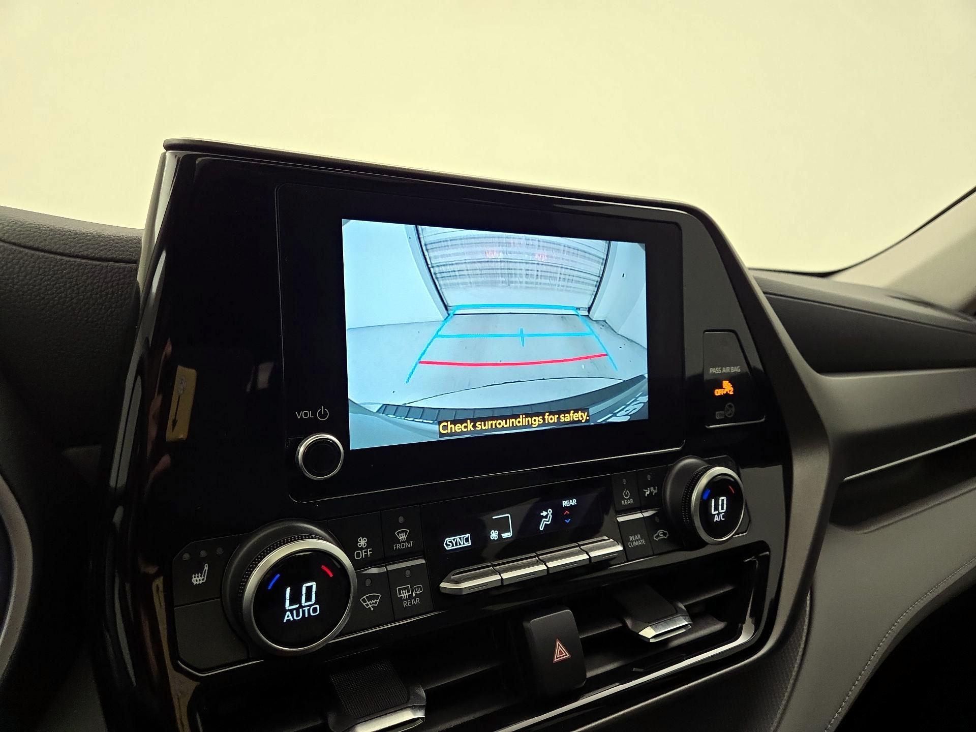 Thumbnail: 2024 Toyota Highlander - 14
