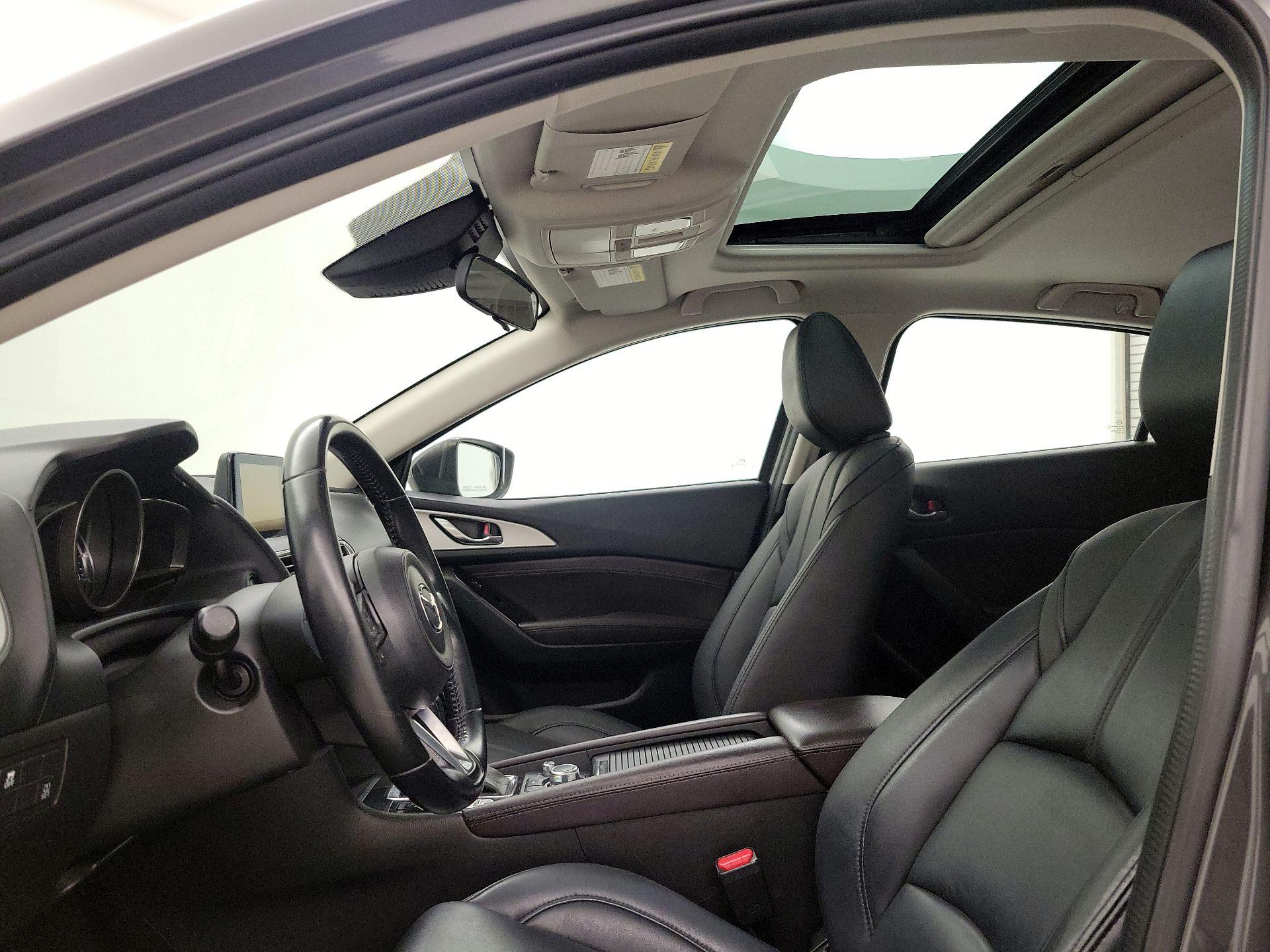 Thumbnail: 2017 Mazda Mazda3 - 19
