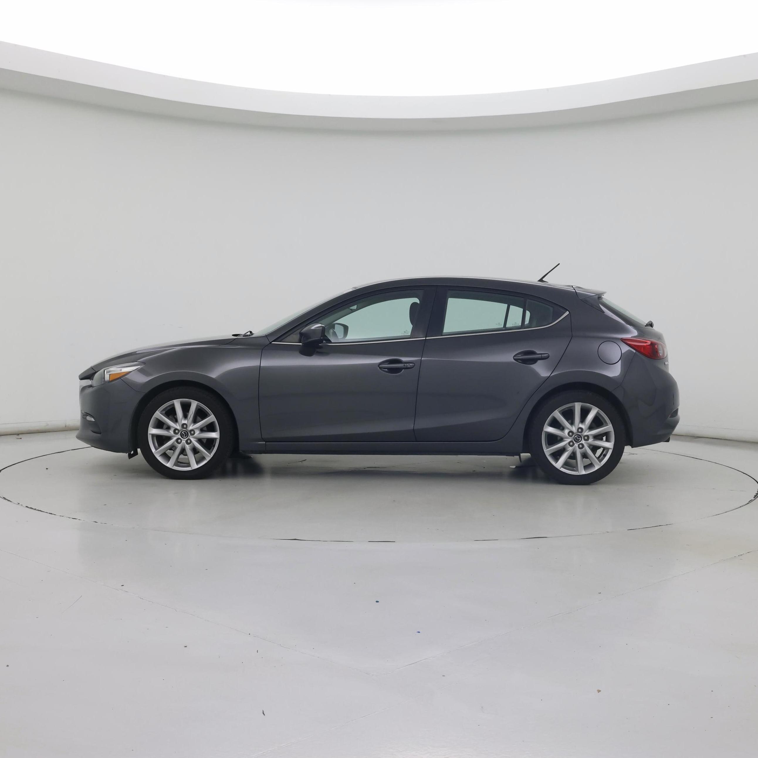 Thumbnail: 2017 Mazda Mazda3 - 3