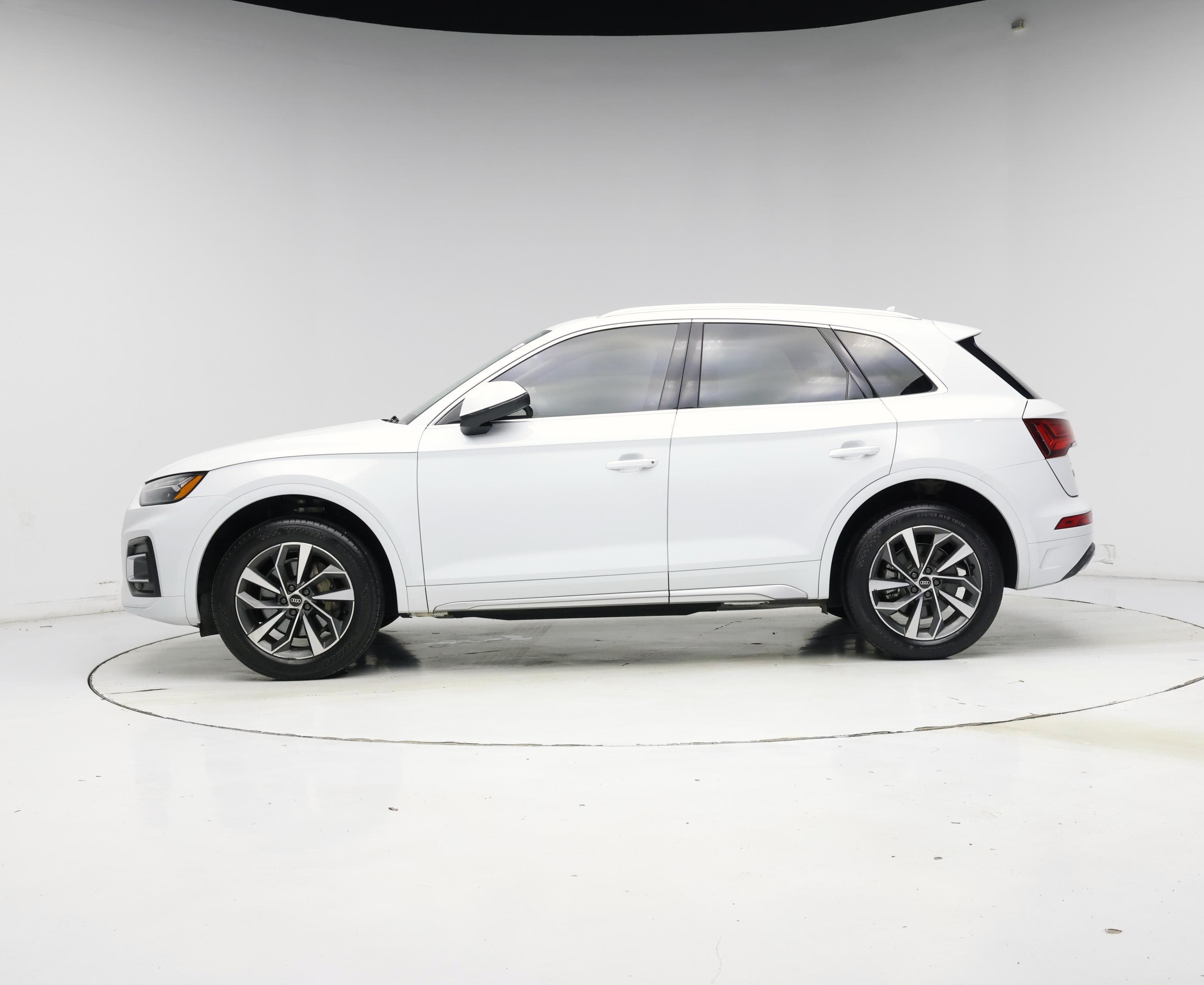 Thumbnail: 2021 Audi Q5 - 3
