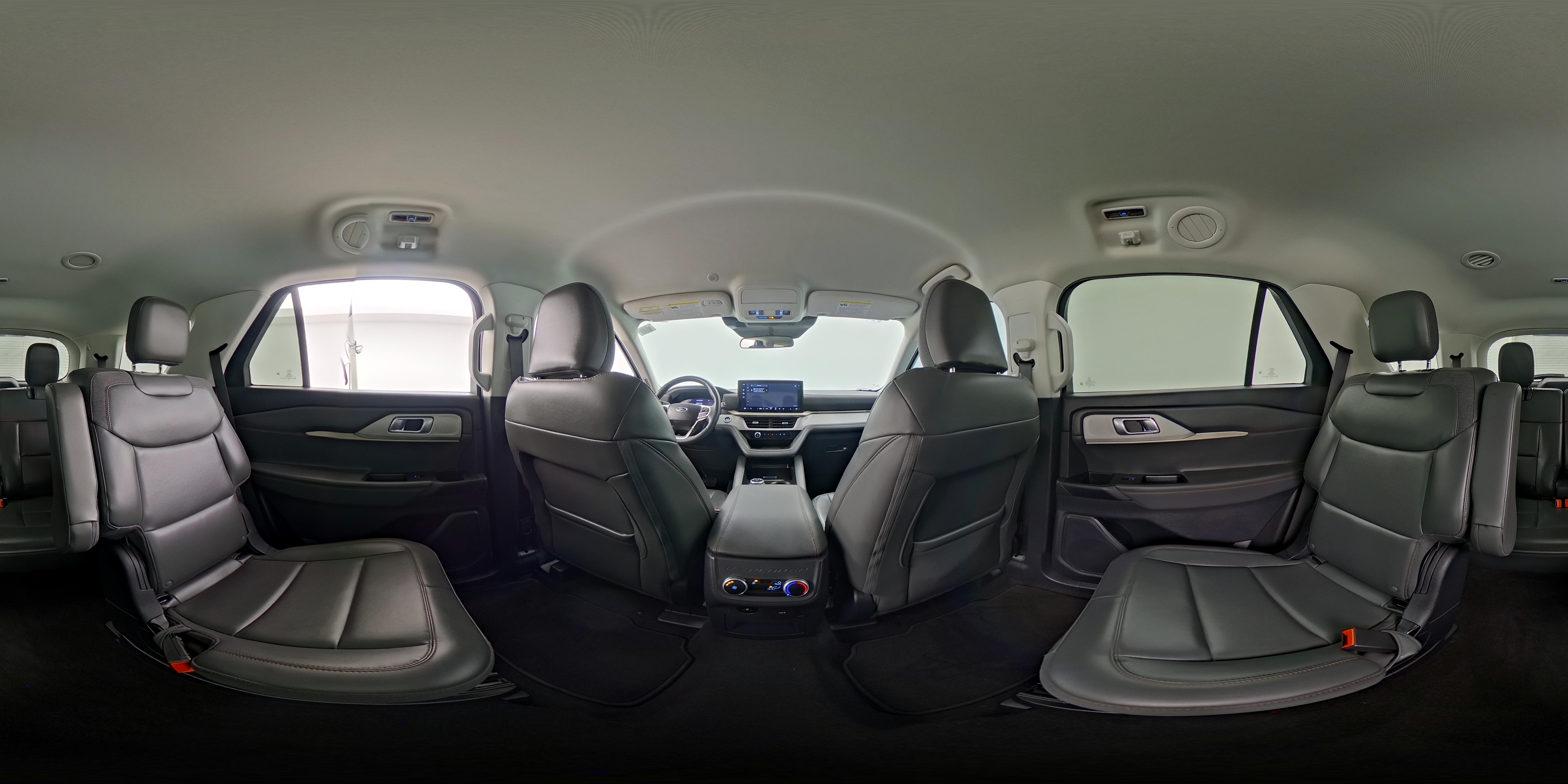 2025 Ford Explorer Active - Photo 28
