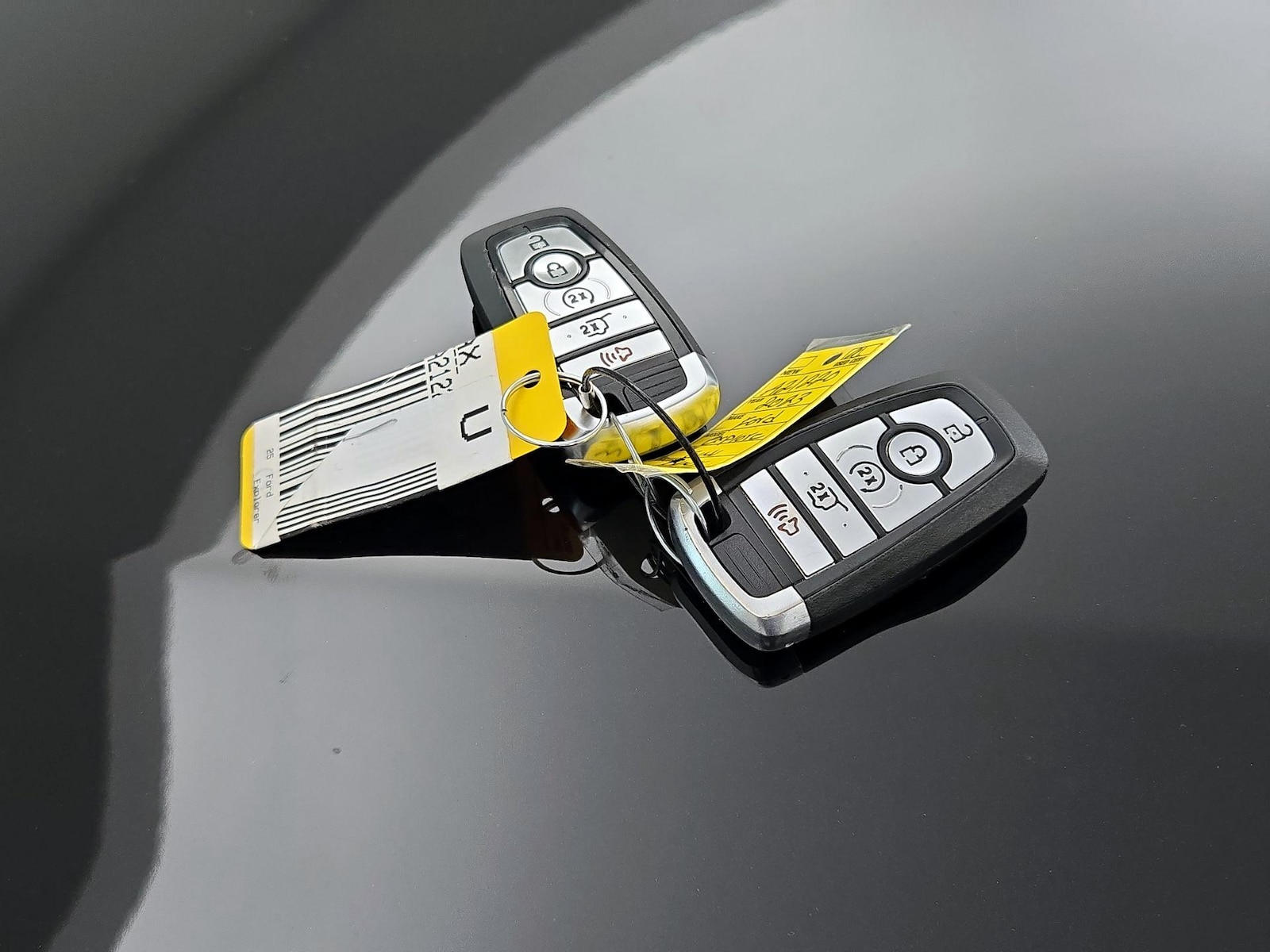 2025 Ford Explorer Active - Photo 26