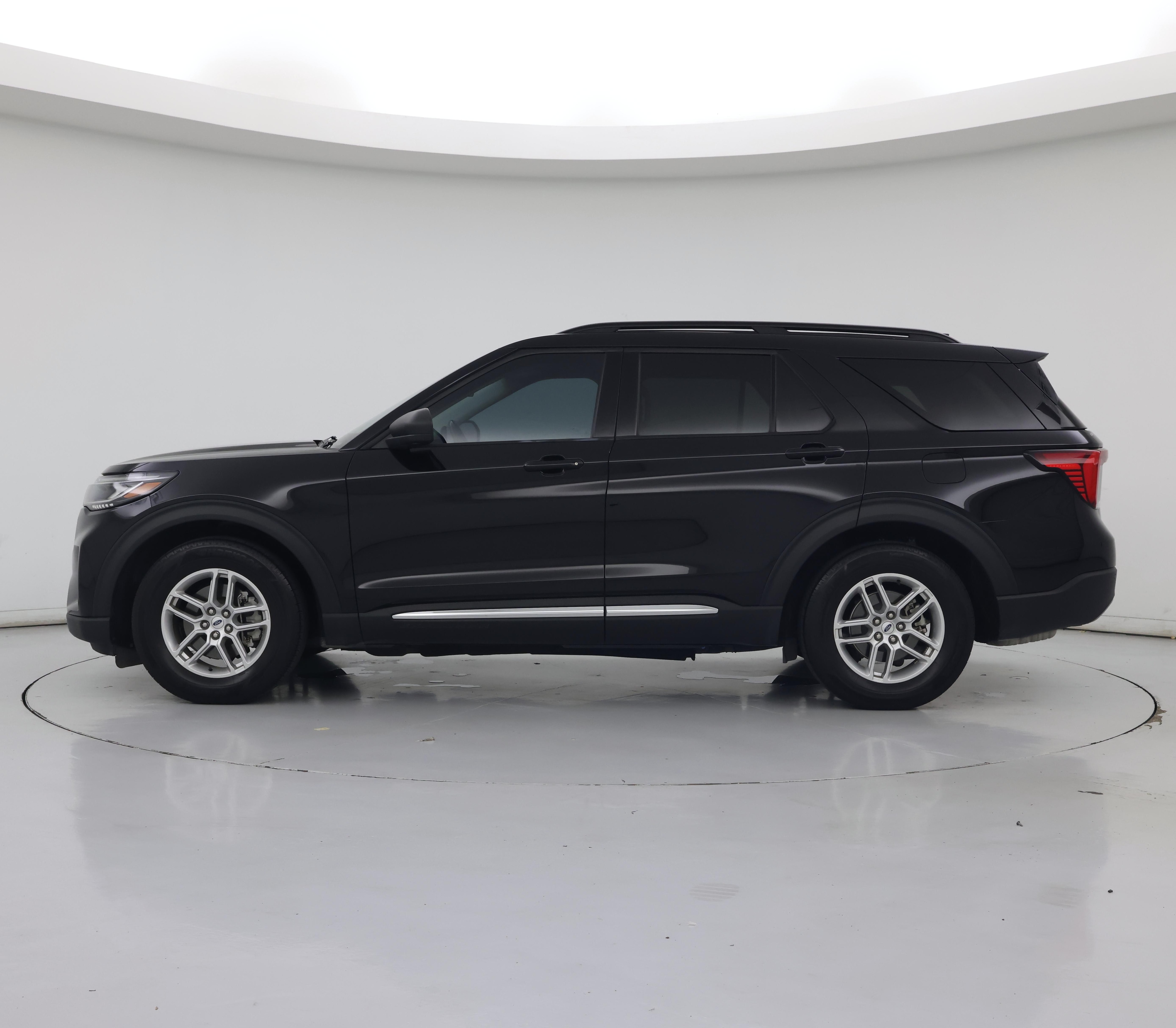 Thumbnail: 2025 Ford Explorer - 3