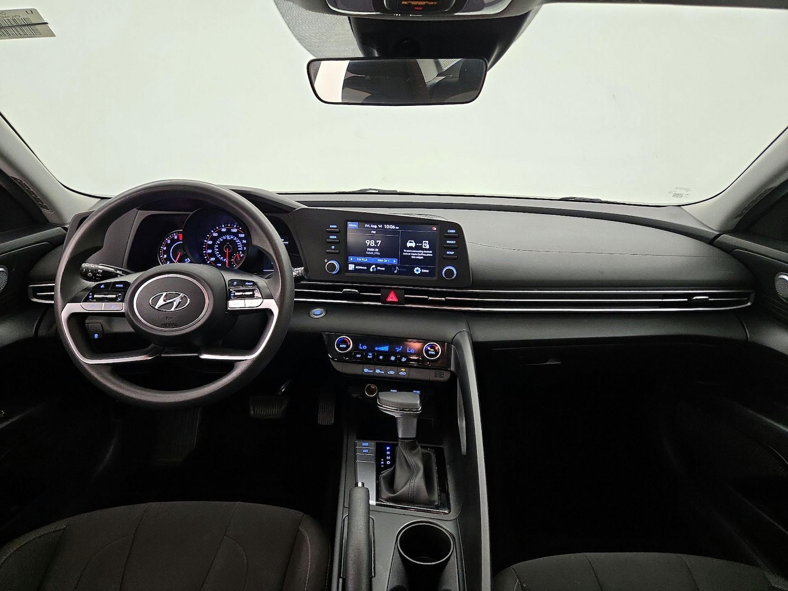 2021 Hyundai Elantra SEL - Photo 10