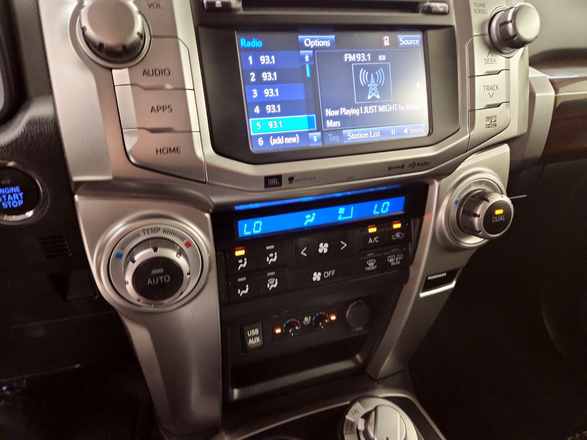 Thumbnail: 2019 Toyota 4Runner - 17