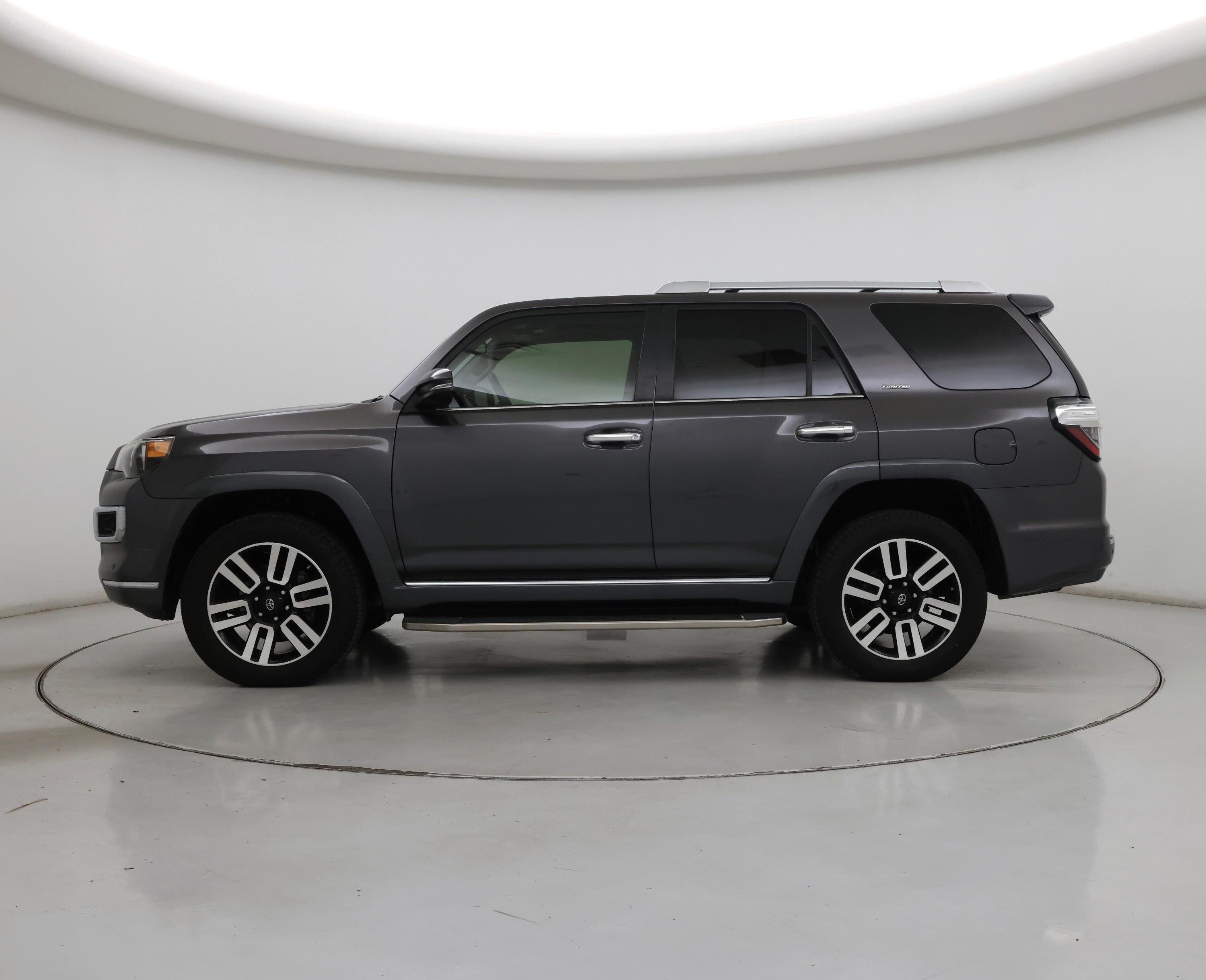 Thumbnail: 2019 Toyota 4Runner - 3