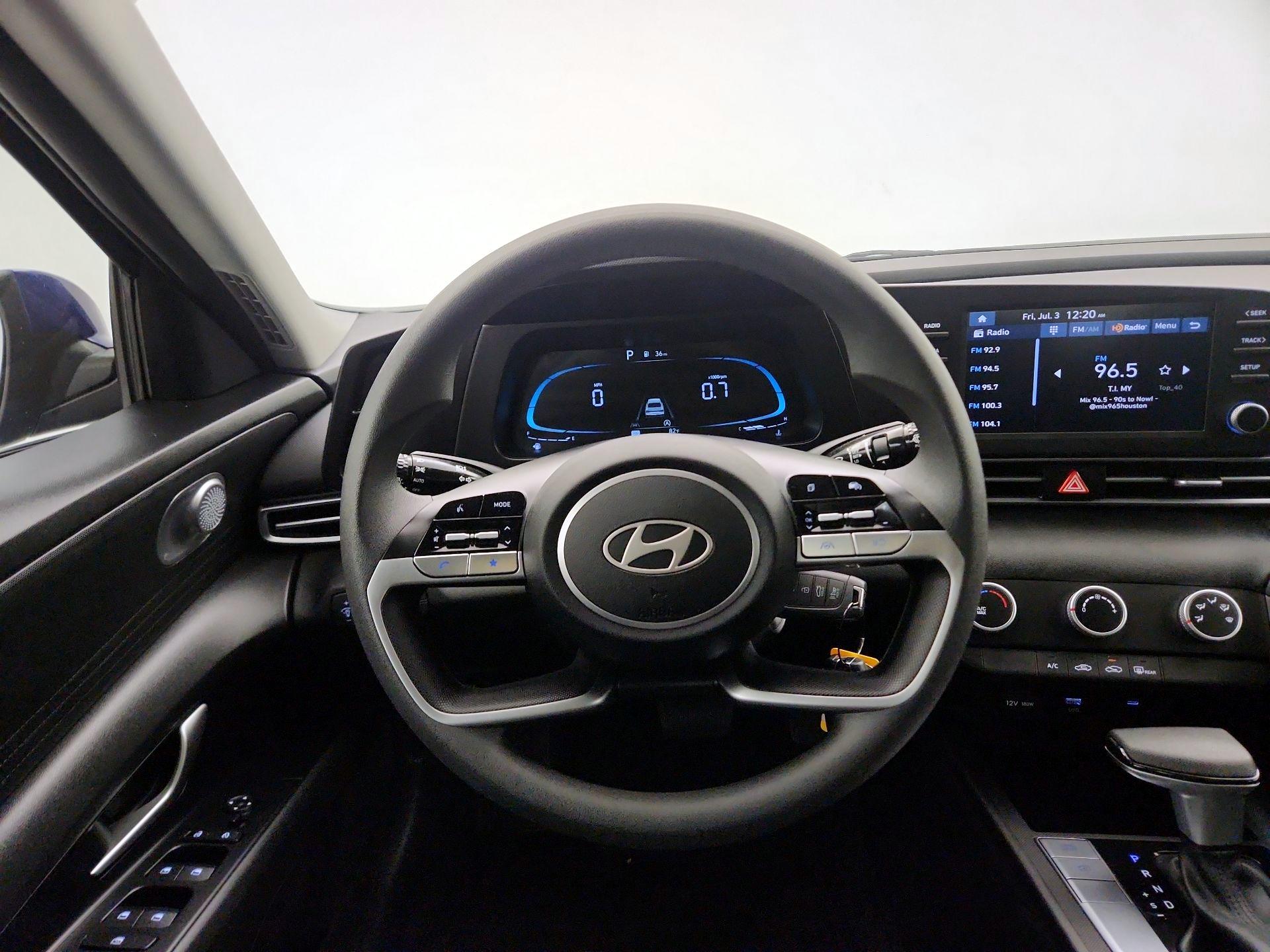 Thumbnail: 2025 Hyundai Elantra - 10