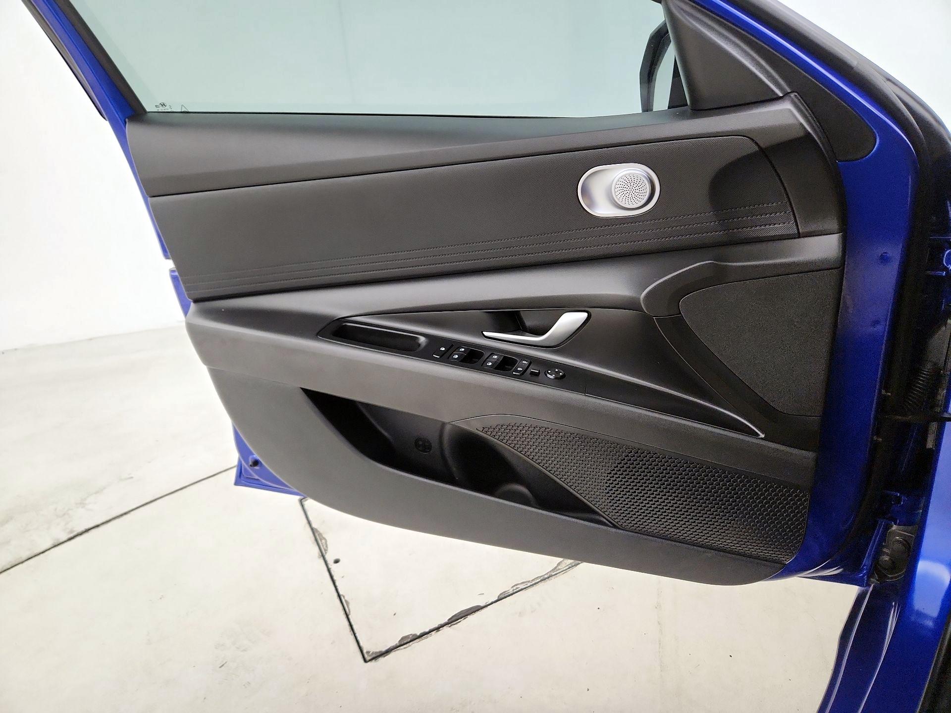 Thumbnail: 2025 Hyundai Elantra - 12