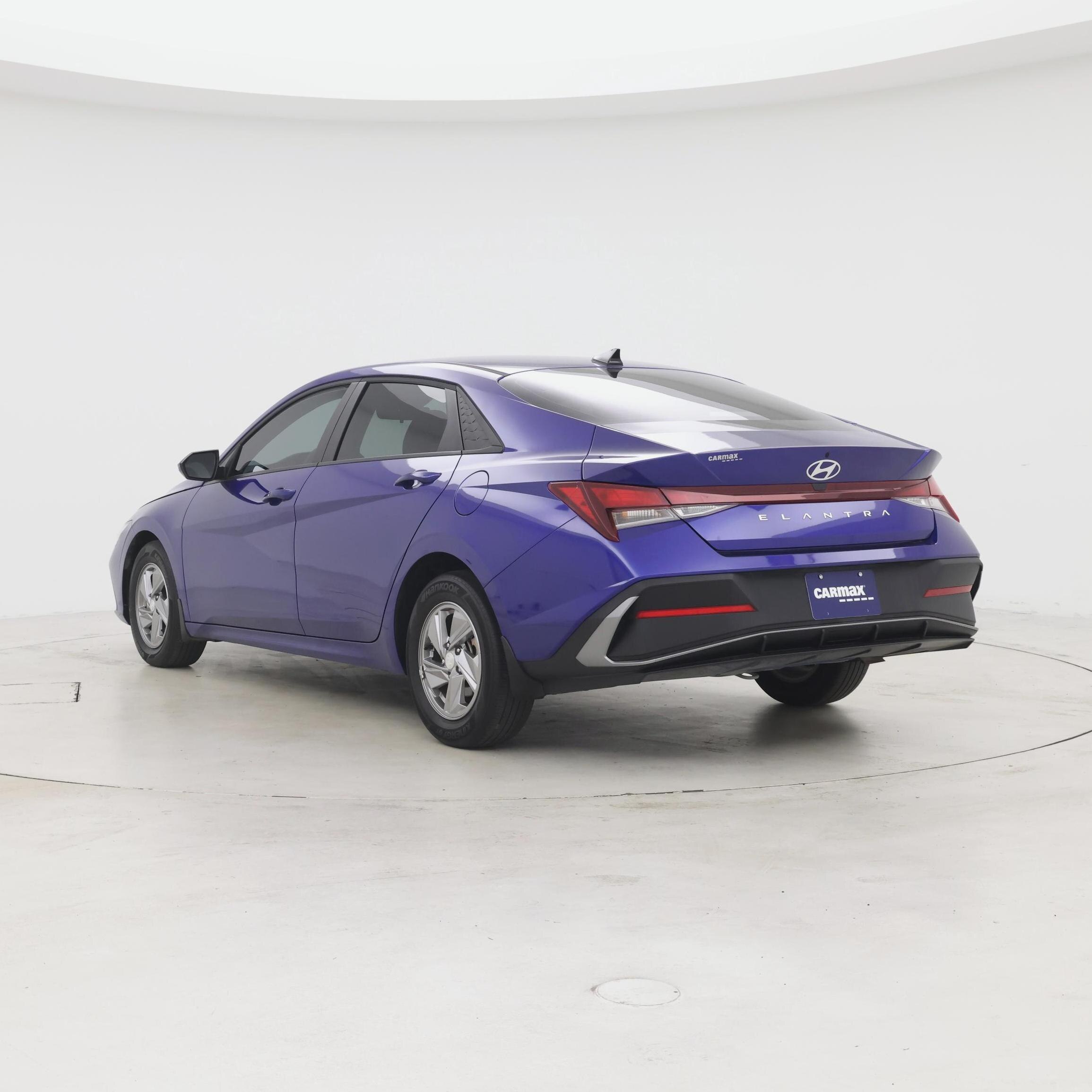 Thumbnail: 2025 Hyundai Elantra - 2