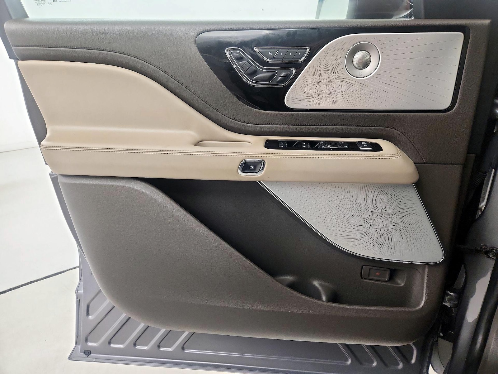 2022 Lincoln Aviator Reserve - Photo 13