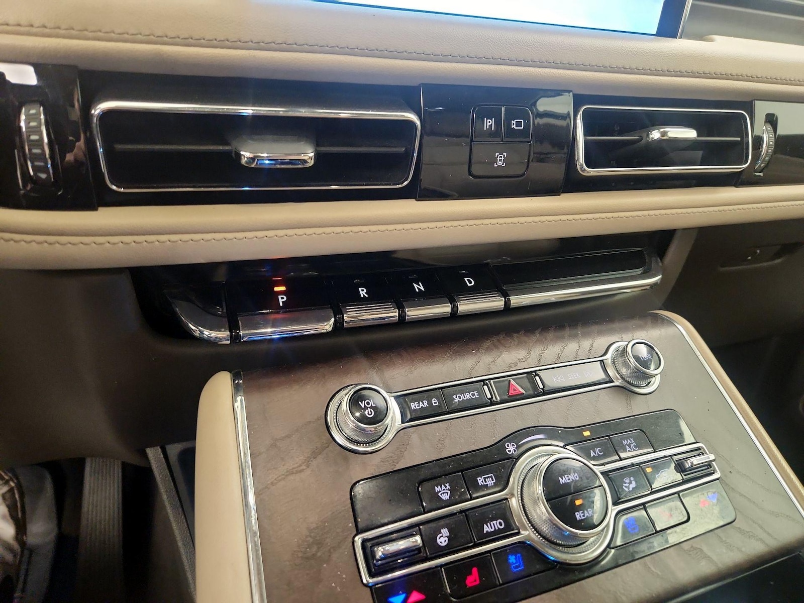 2022 Lincoln Aviator Reserve - Photo 19