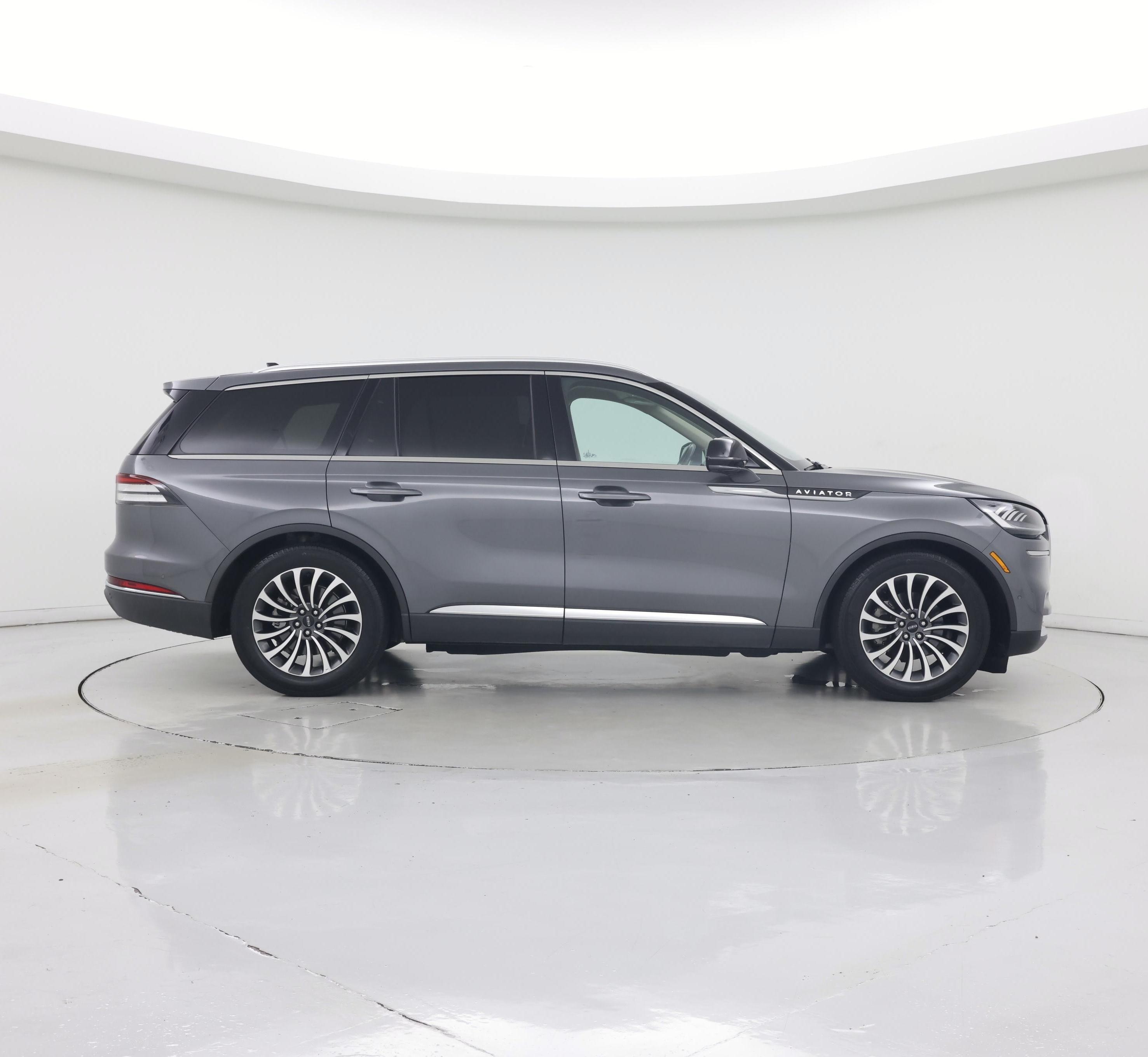 Thumbnail: 2022 Lincoln Aviator - 7