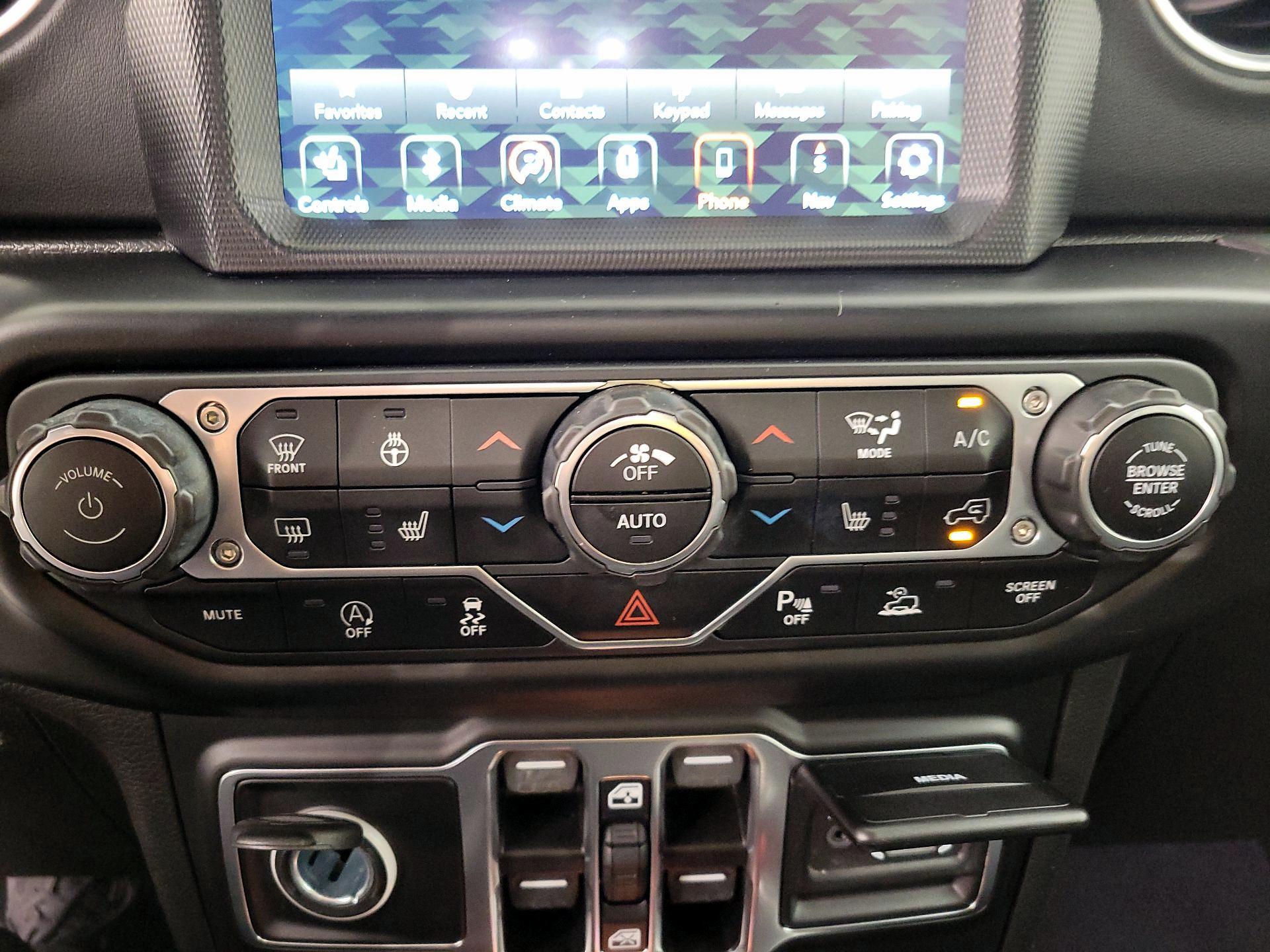 Thumbnail: 2022 Jeep Gladiator - 17