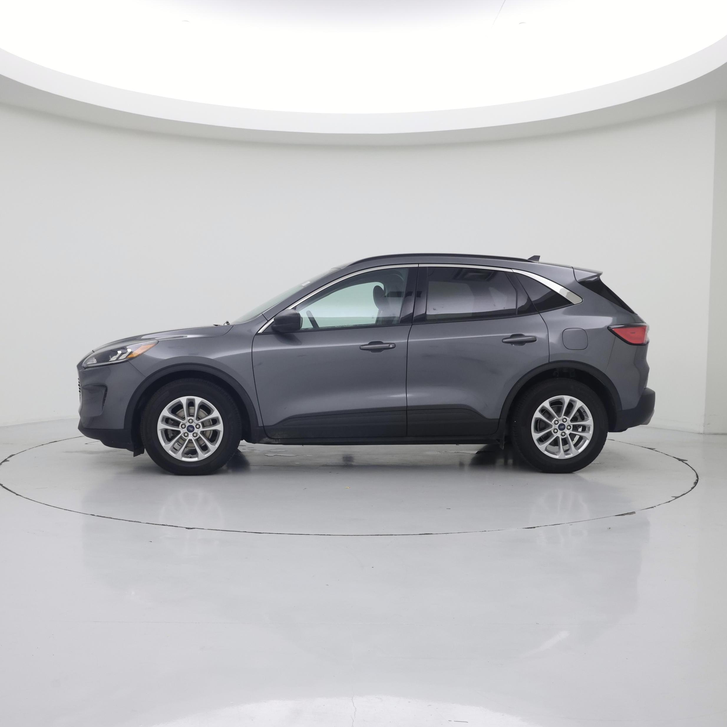 Thumbnail: 2022 Ford Escape - 3