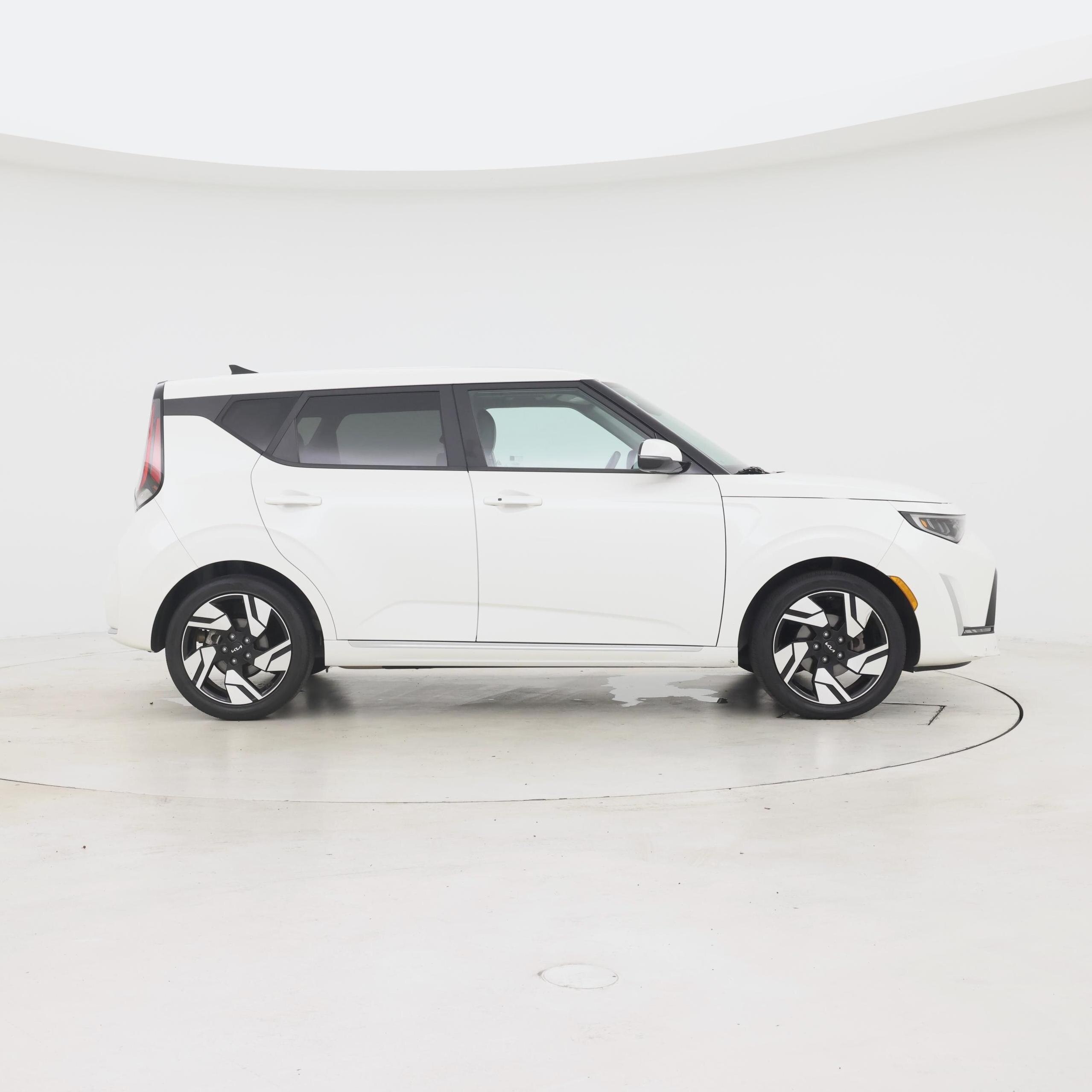 Thumbnail: 2023 Kia Soul - 7