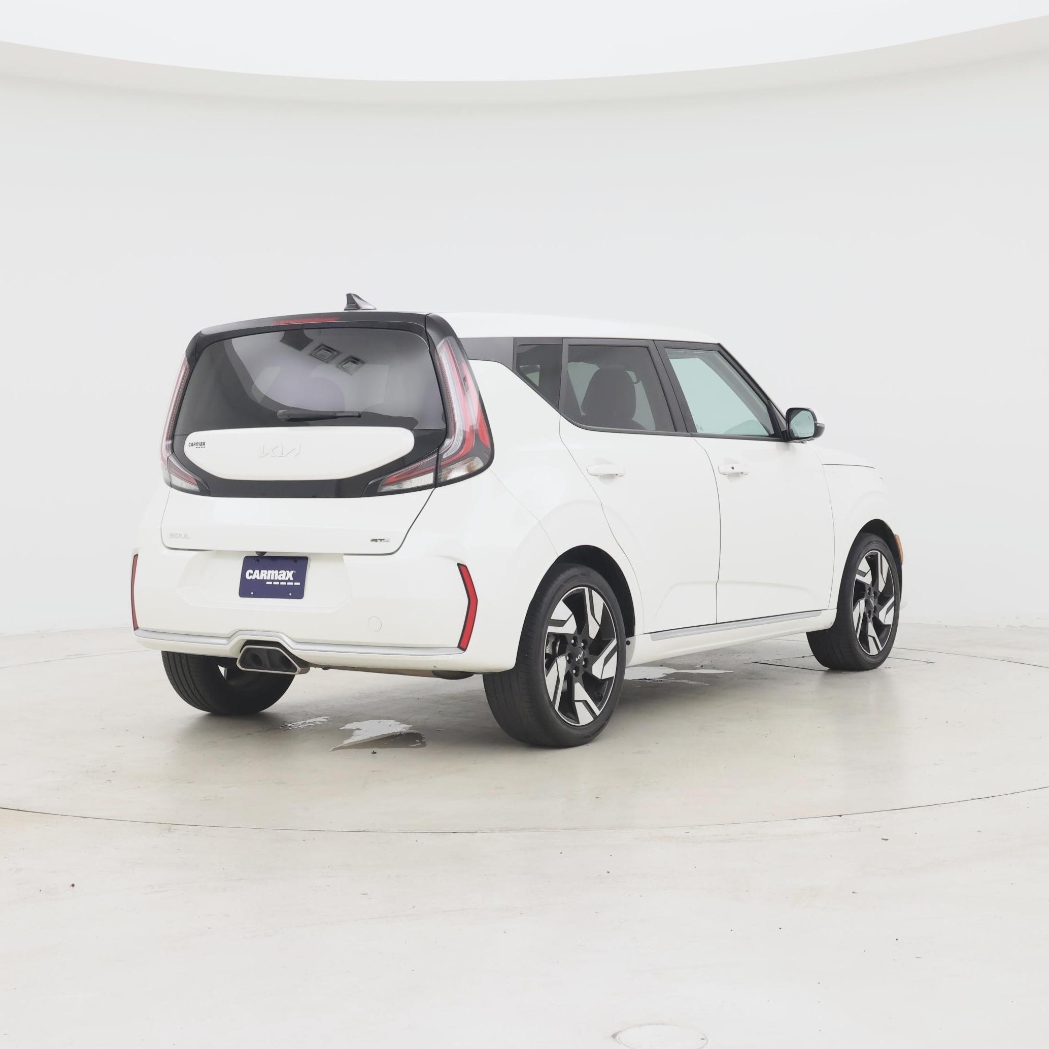 Thumbnail: 2023 Kia Soul - 8