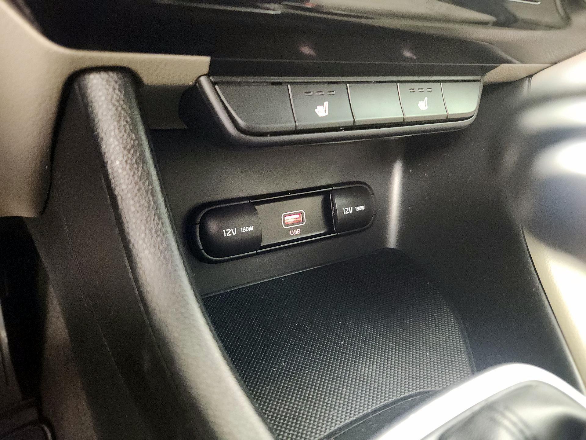 Thumbnail: 2021 Kia Sportage - 18