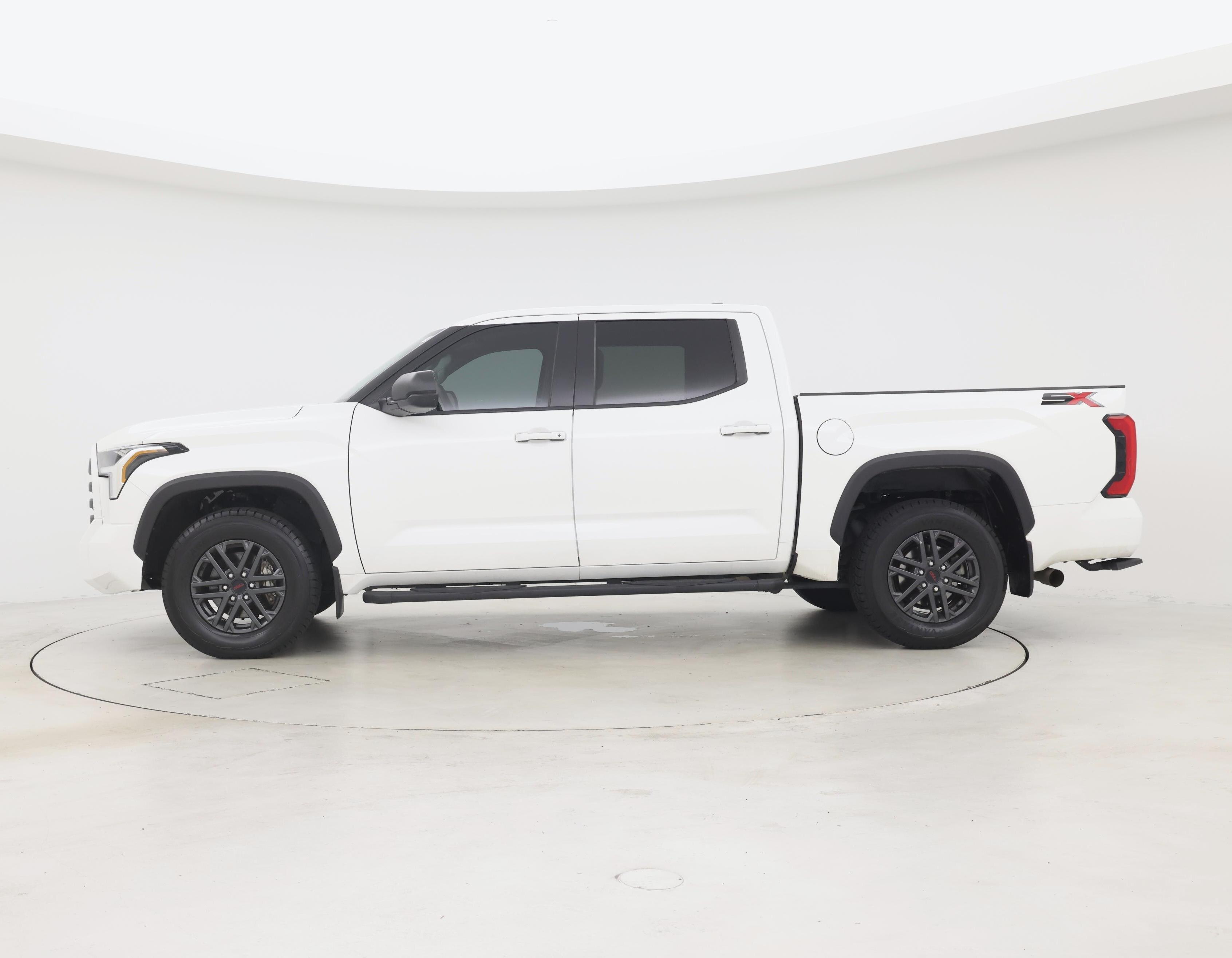 Thumbnail: 2024 Toyota Tundra - 3
