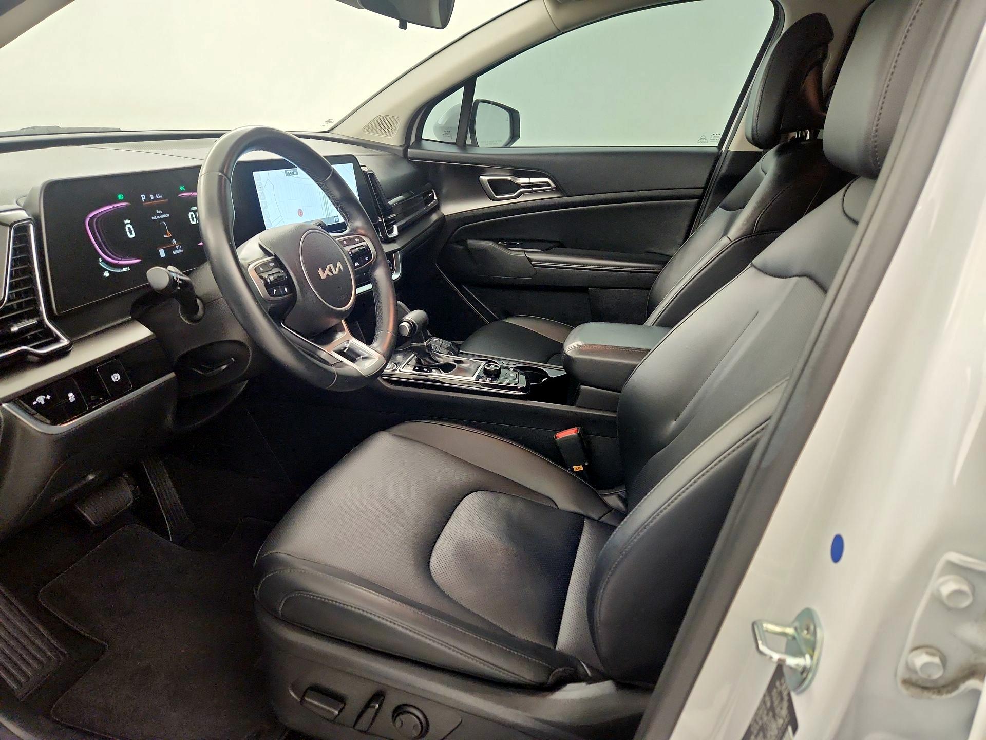 Thumbnail: 2023 Kia Sportage - 11