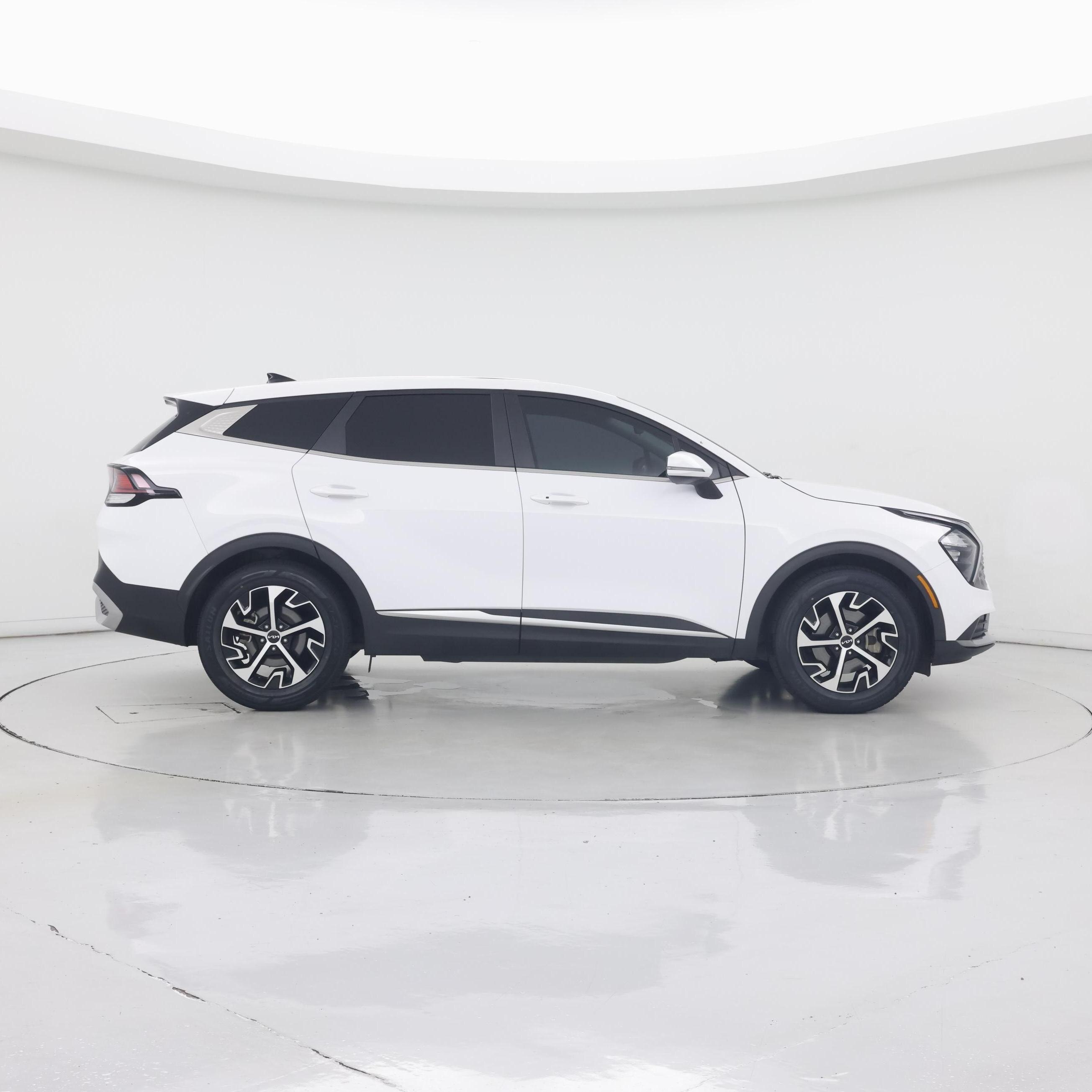 Thumbnail: 2023 Kia Sportage - 7