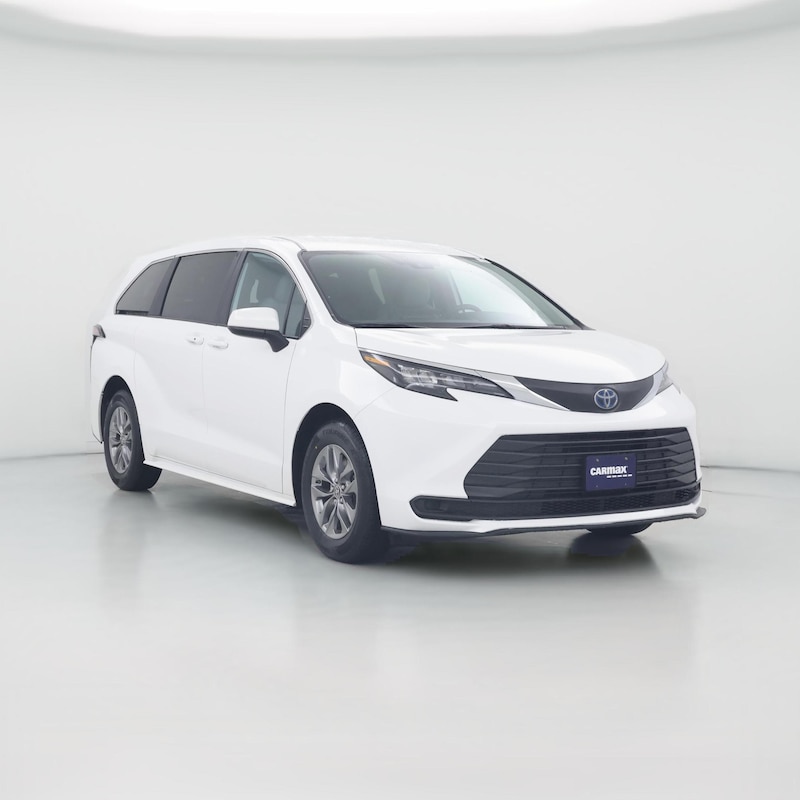 2025 Toyota Sienna LE