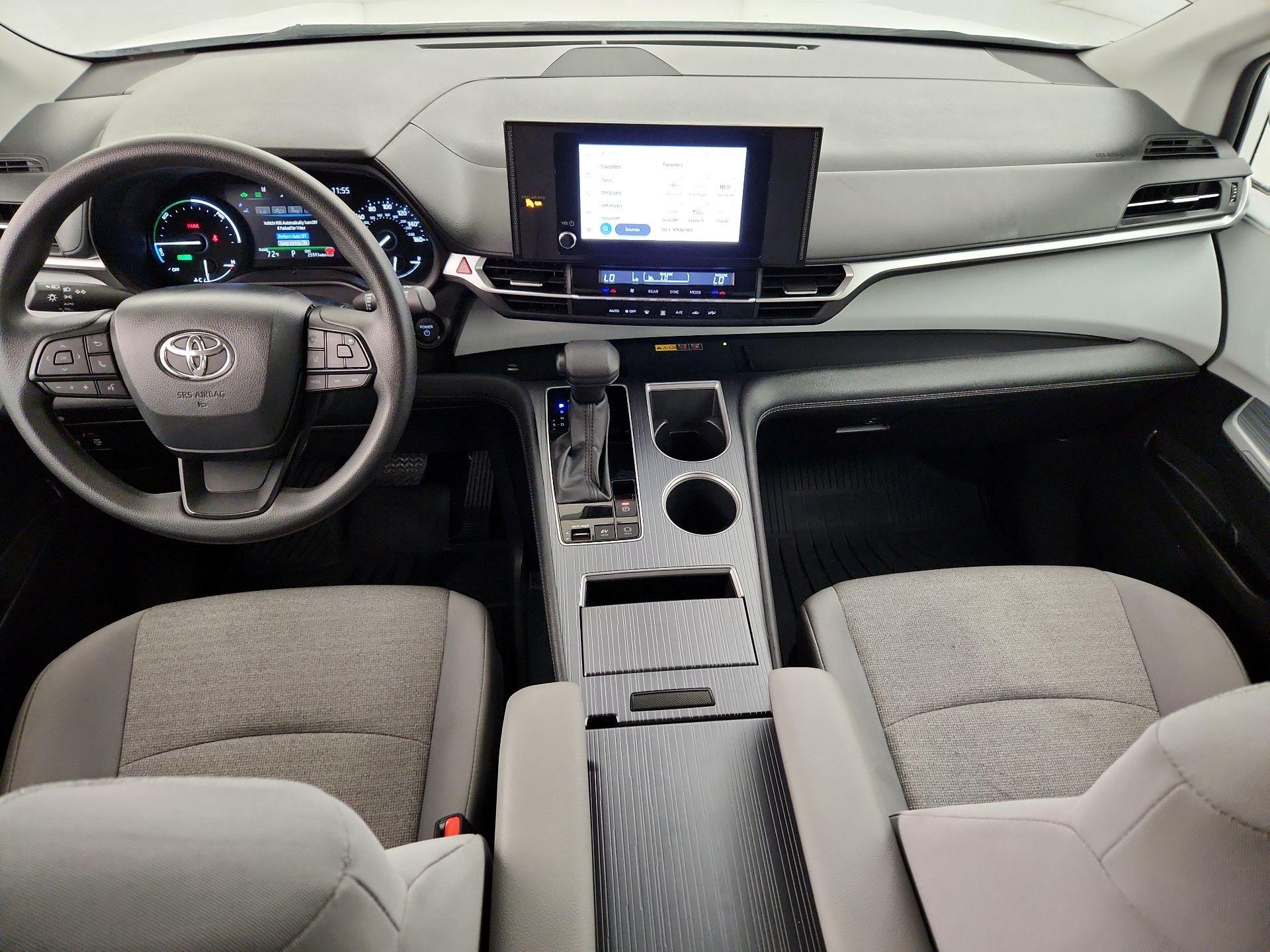 Thumbnail: 2025 Toyota Sienna - 9