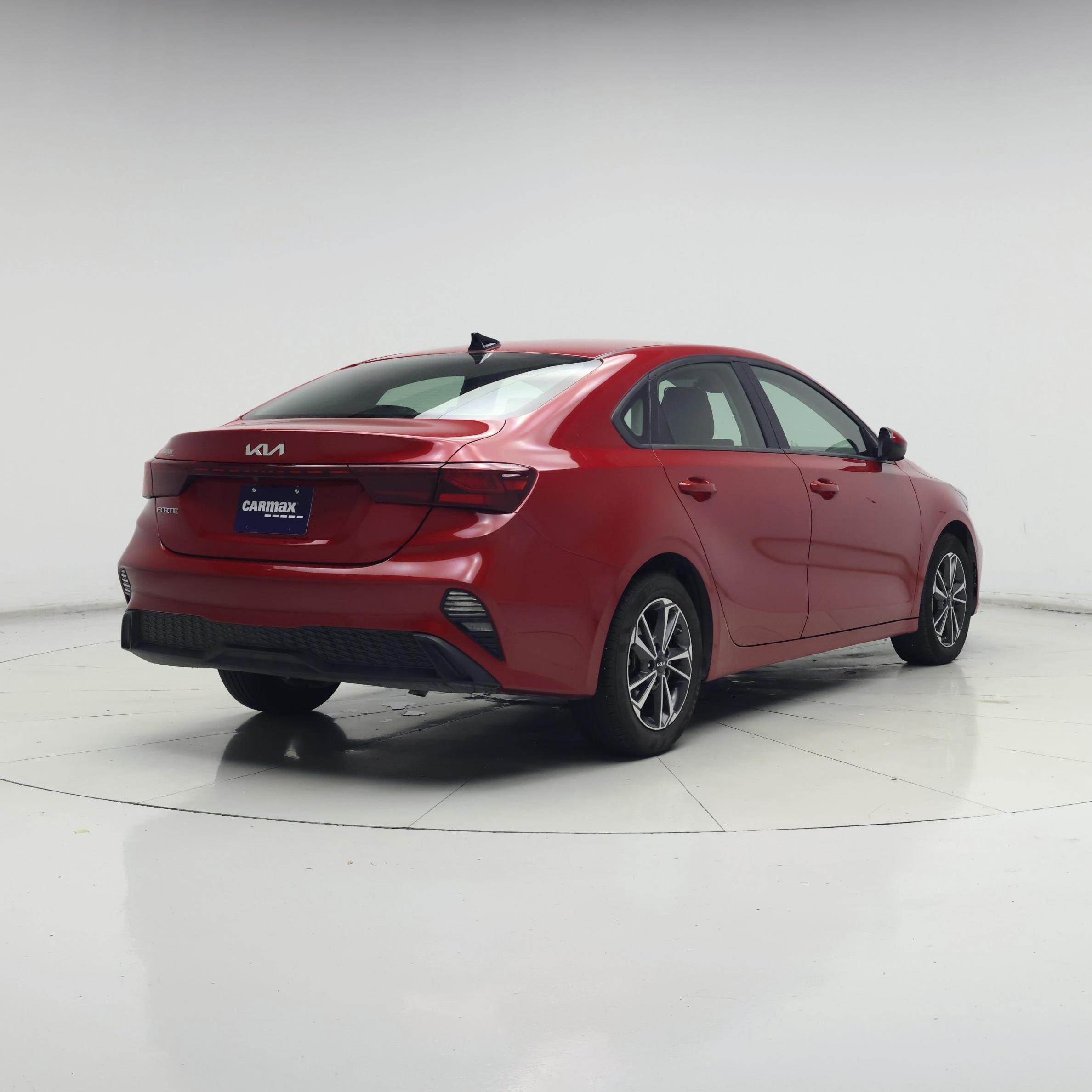 Thumbnail: 2024 Kia Forte - 8