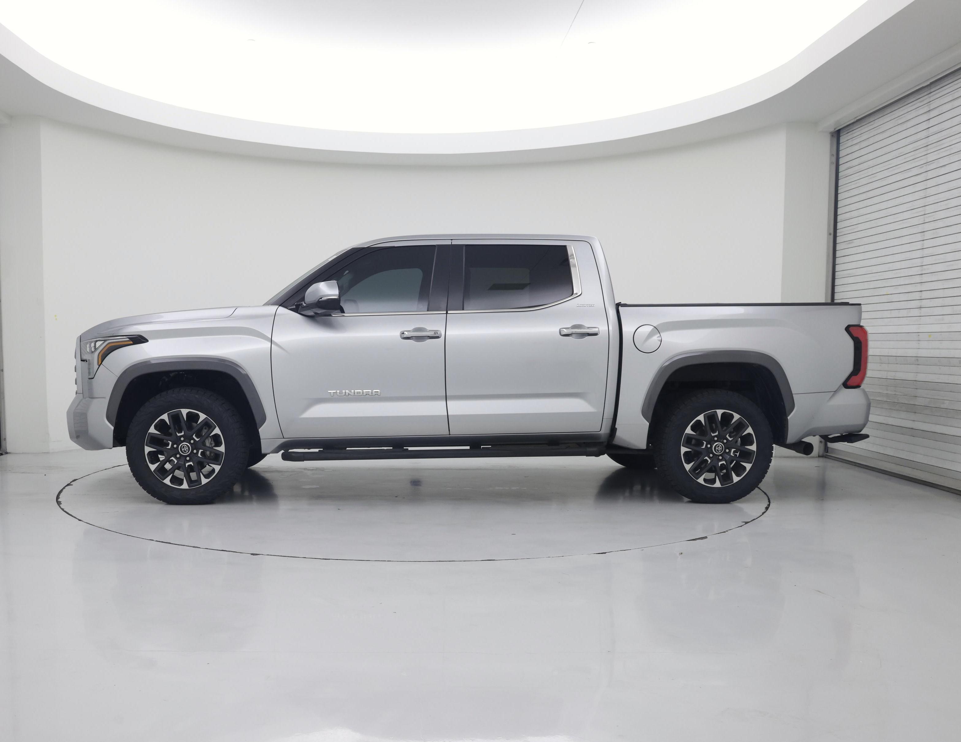 Thumbnail: 2024 Toyota Tundra - 3