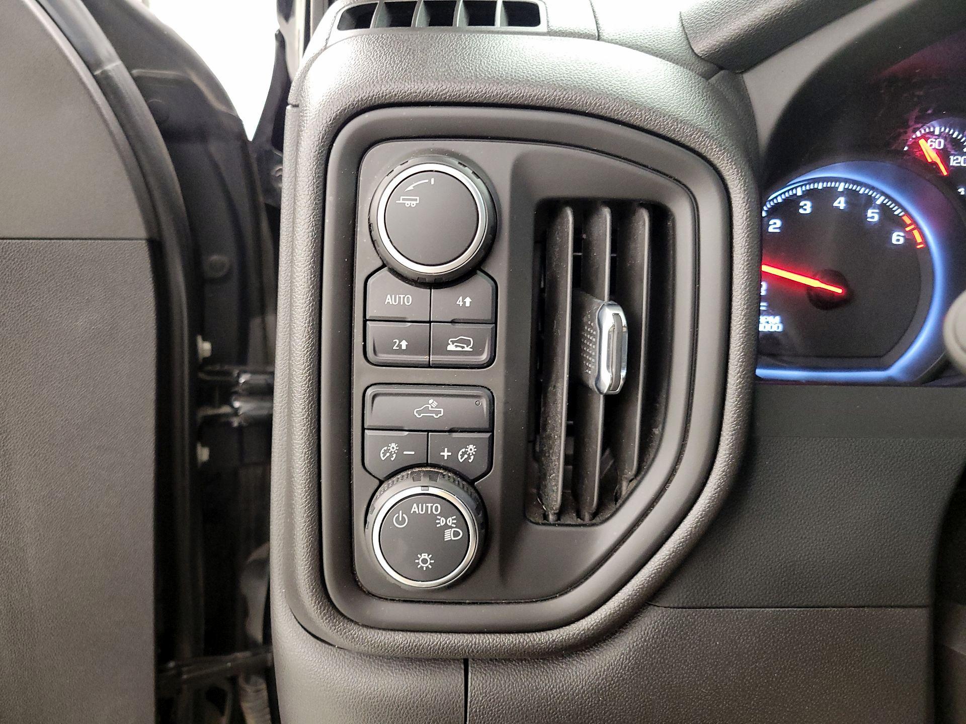 Thumbnail: 2022 Chevrolet Silverado 1500 - 13